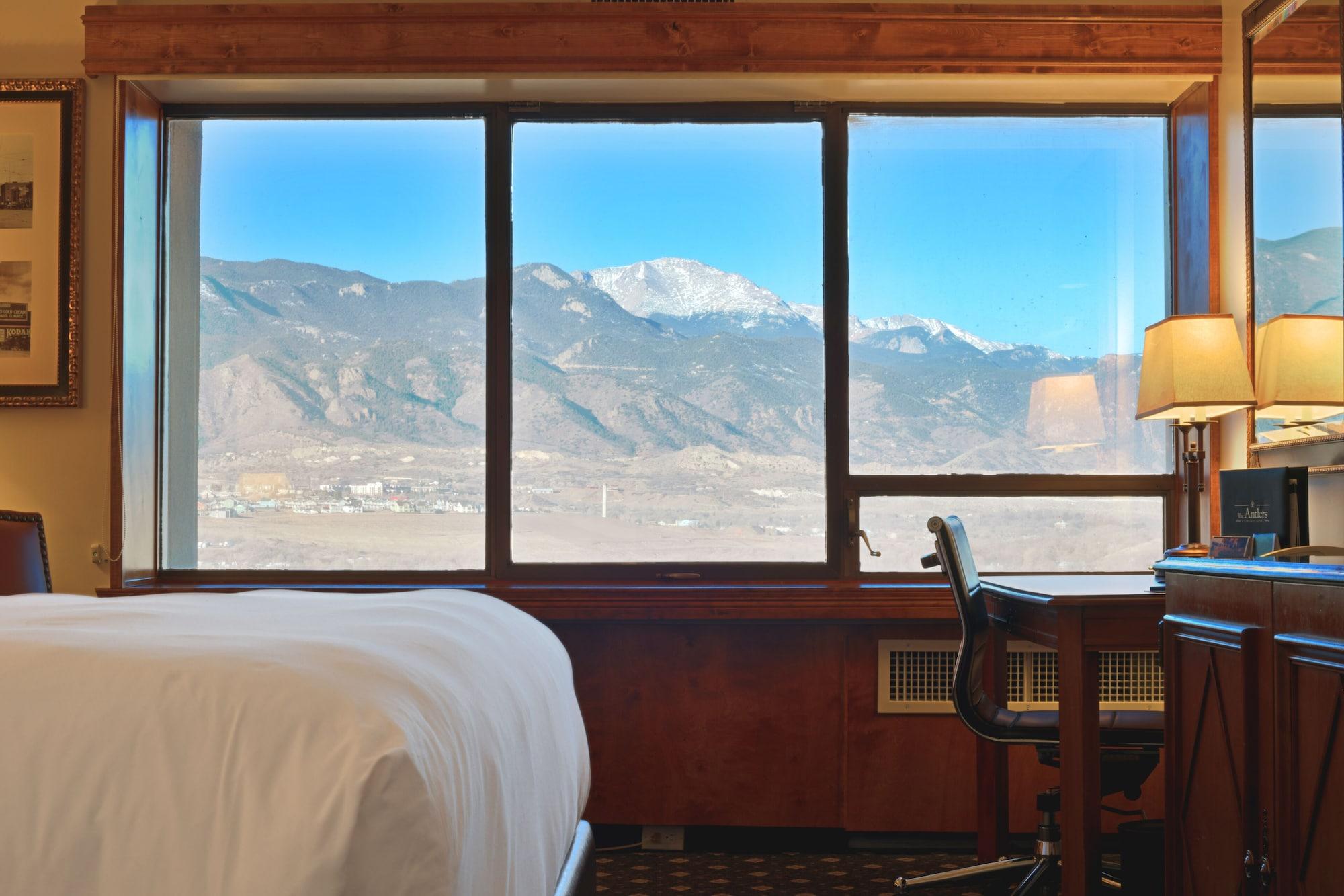 Hotel The Antlers, A Wyndham
