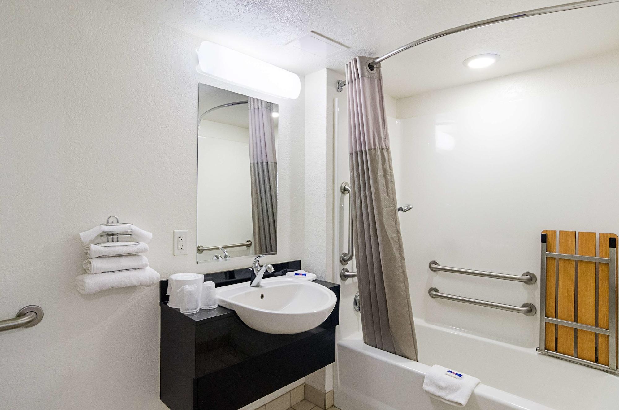 6- Denver, Co Downtown 2*
