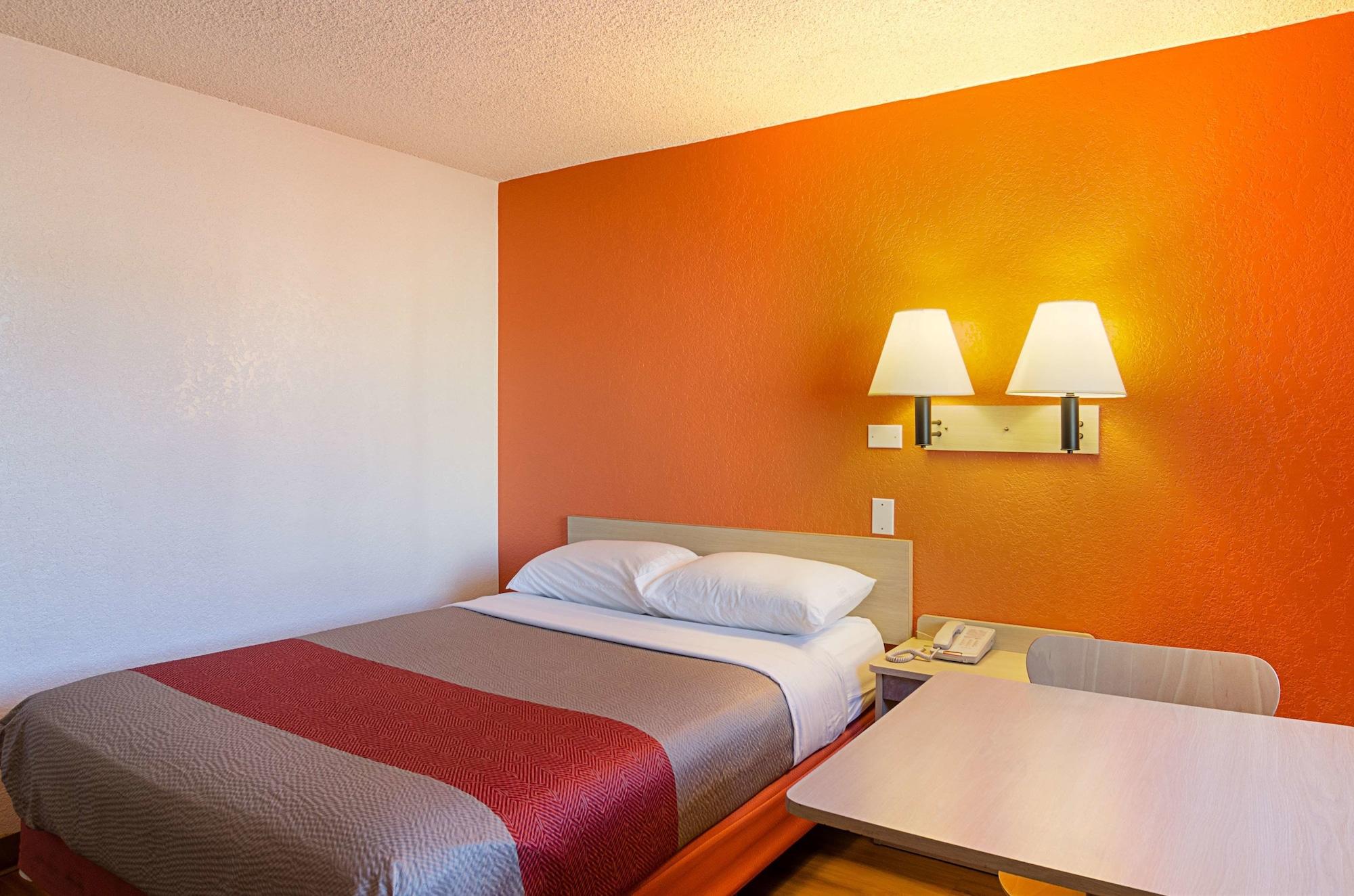 6- Denver, Co Downtown Hotel 2*