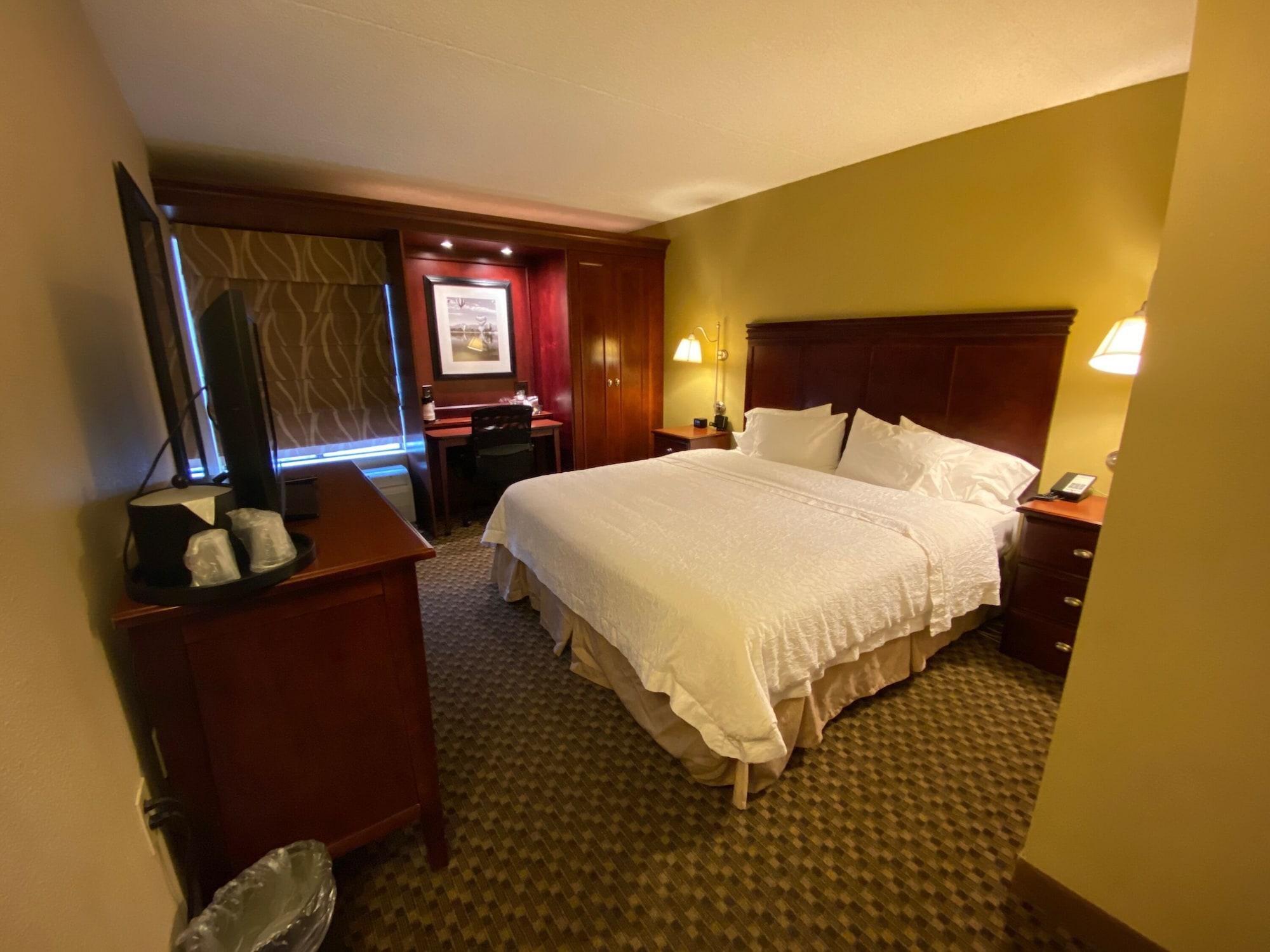 Spark By Hilton I 25 Central 3*