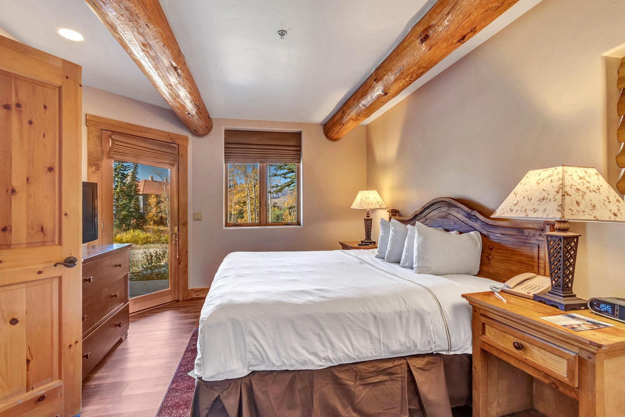 Lodge Mountain
