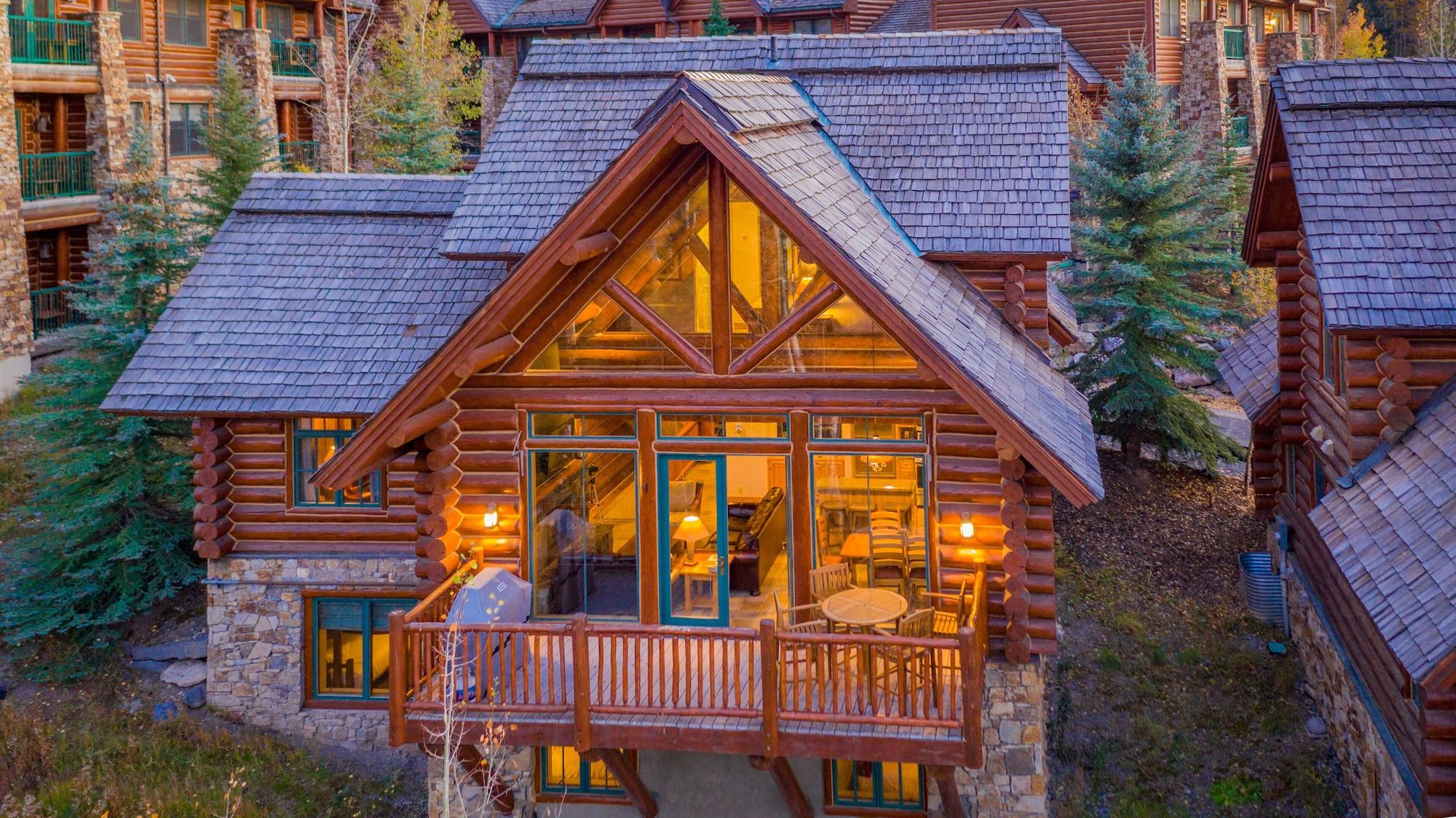 Lodge Mountain