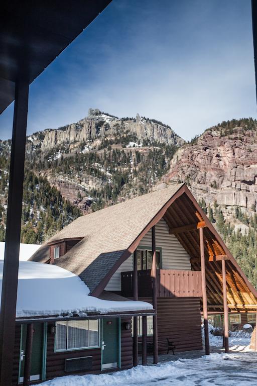 Twin Peaks & Hot Springs 3* Ouray