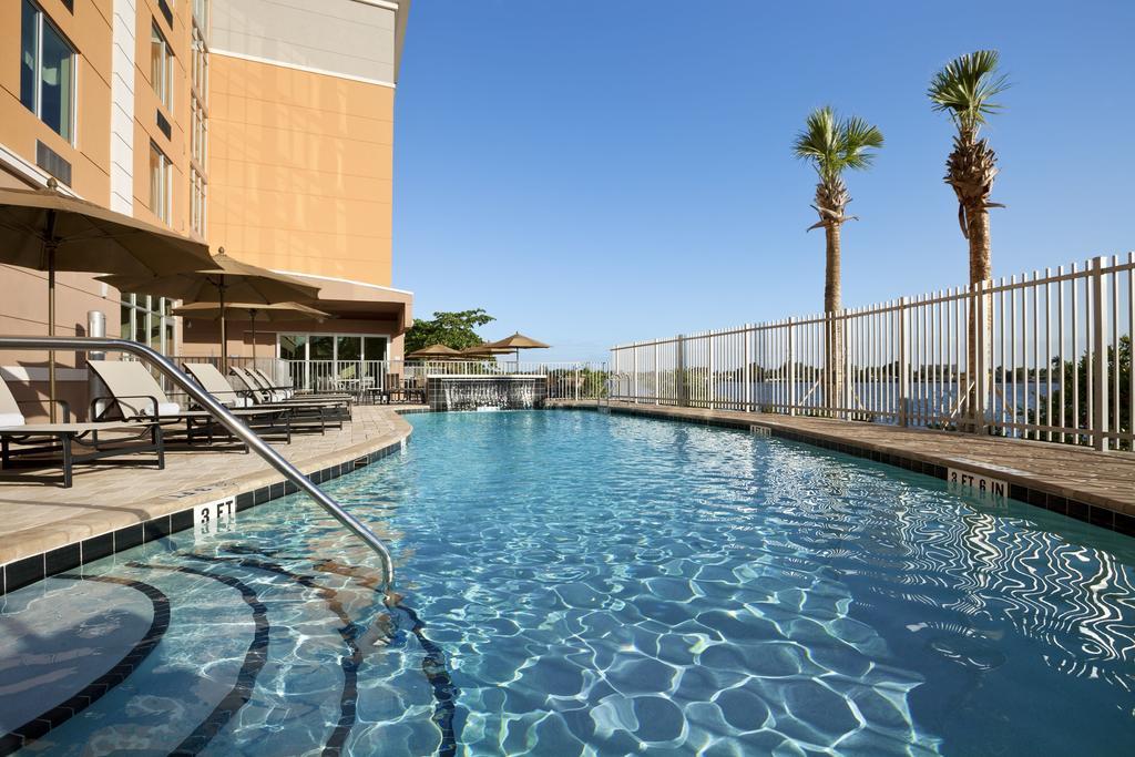Hotel Cambria Denver International Airport 3*