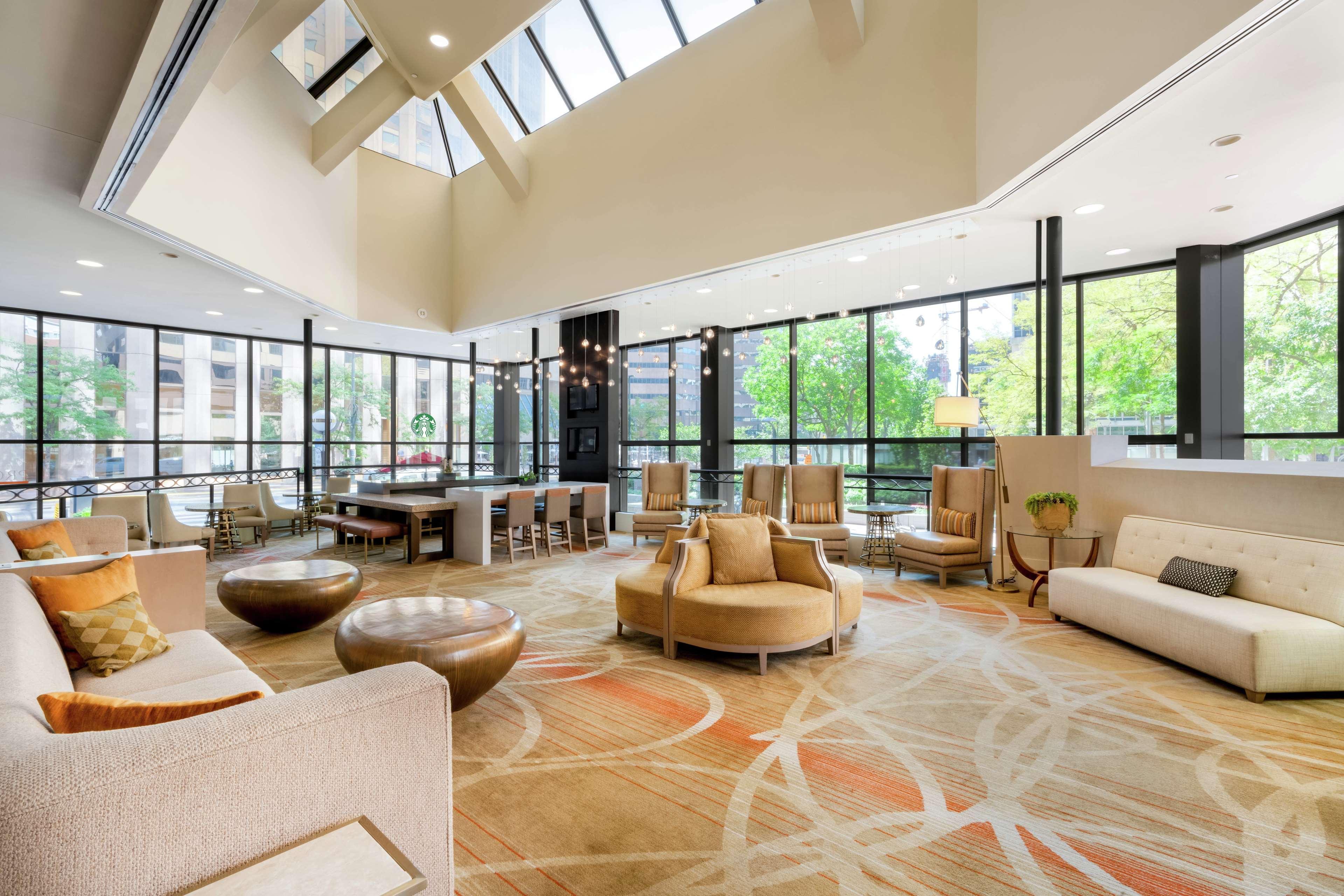 Hotel Hilton Center