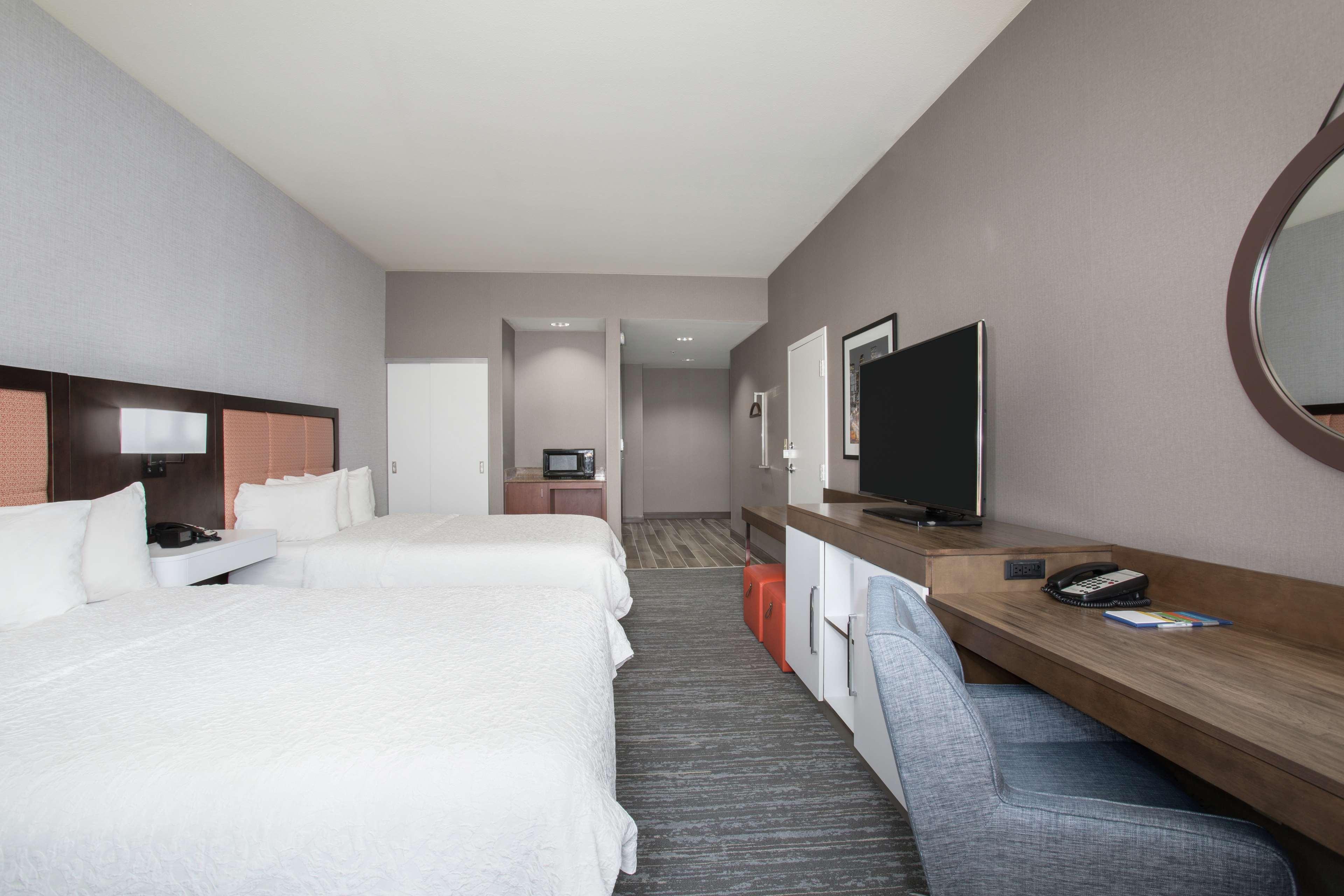 Hampton & Denver-downtown 3*