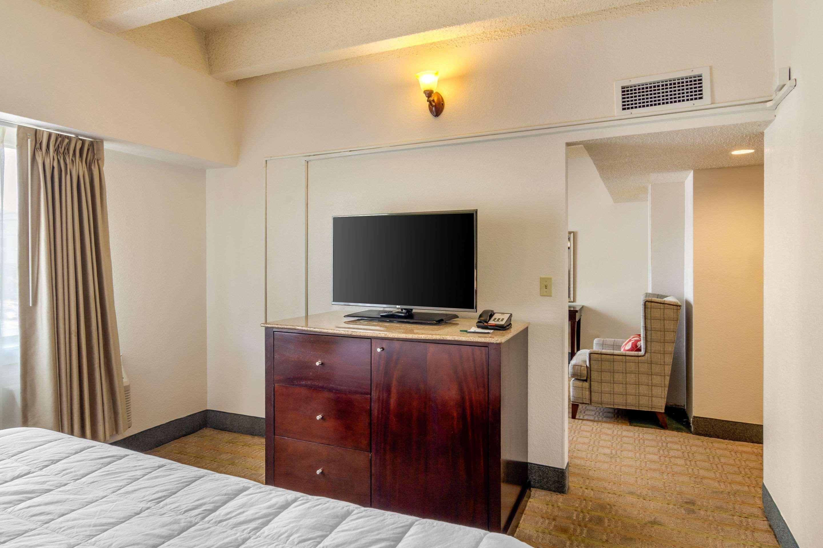Budget Downtown Hotel 2*