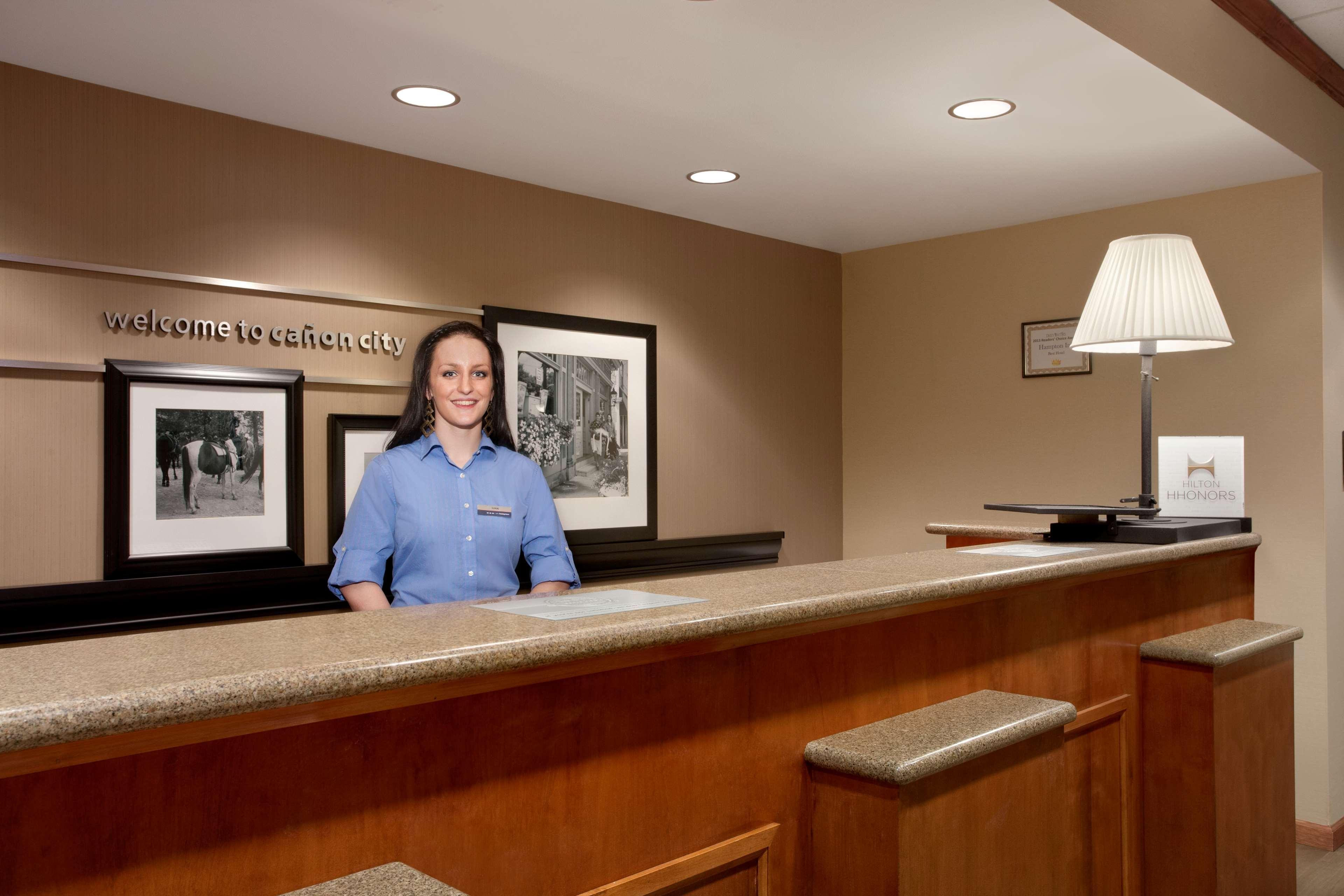 Hampton Canon Hotel