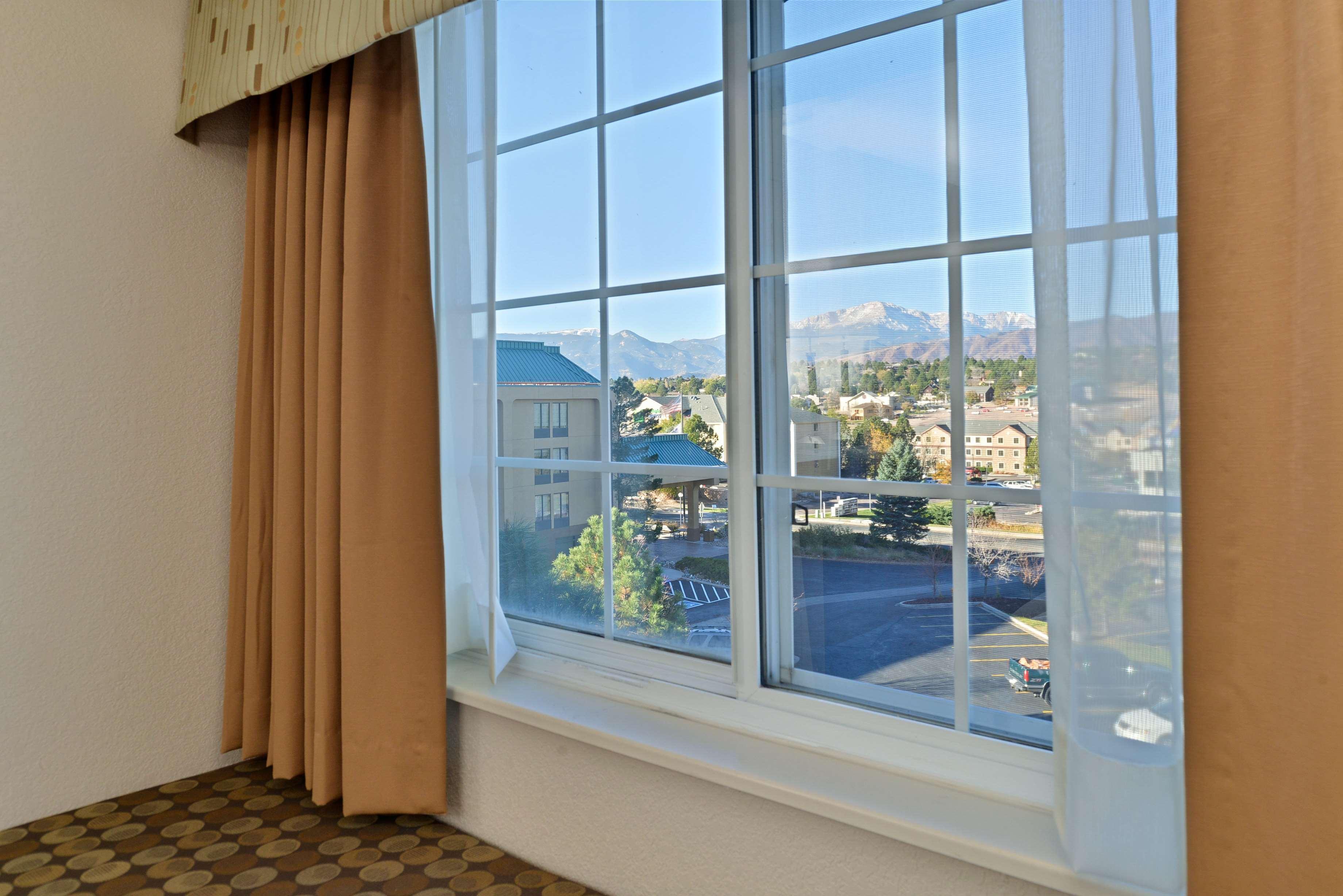 Hotel Western Peak Vista & 3*