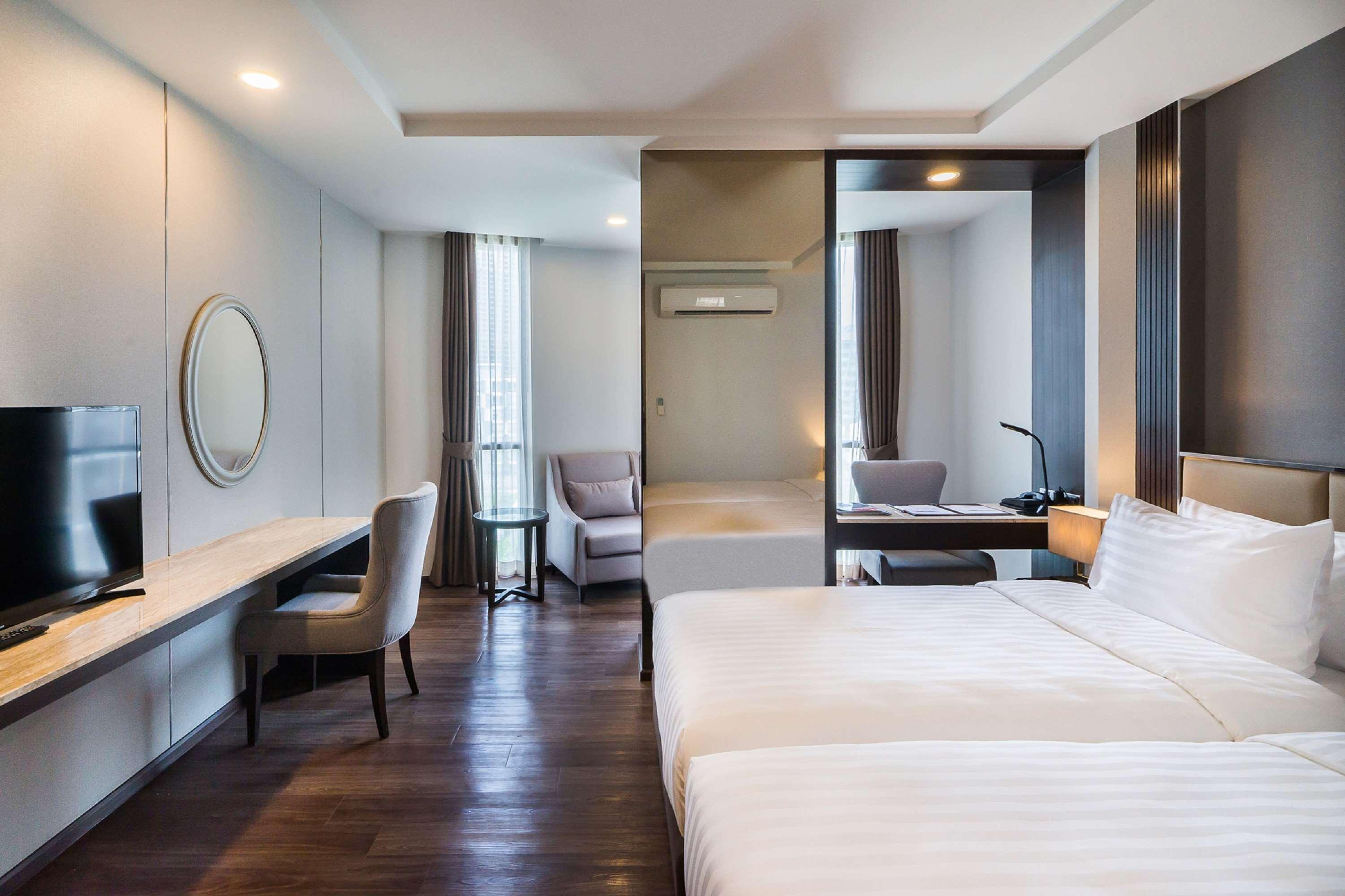 Western Peak Vista & Hotel 3*