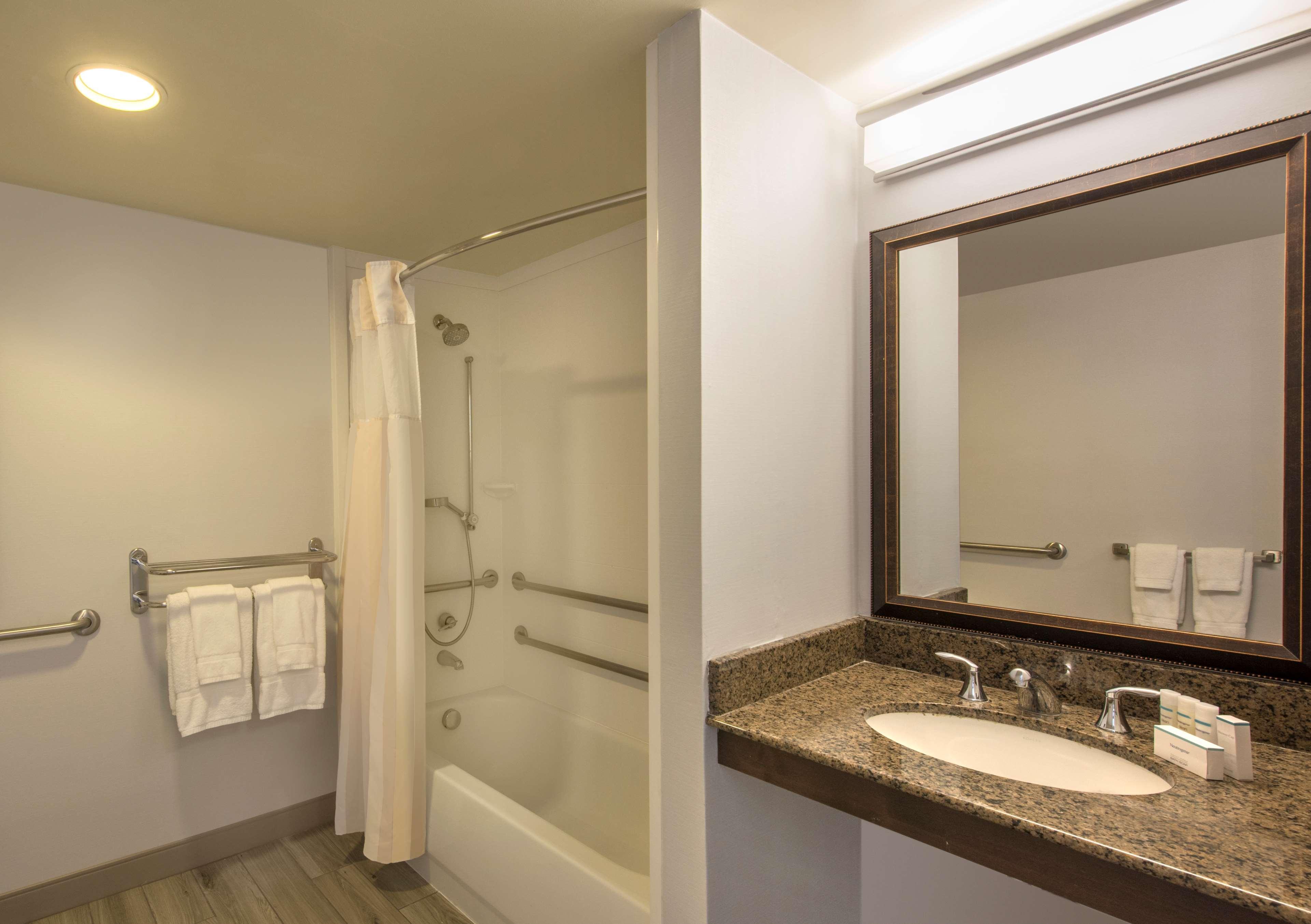Stonebridge Hotel