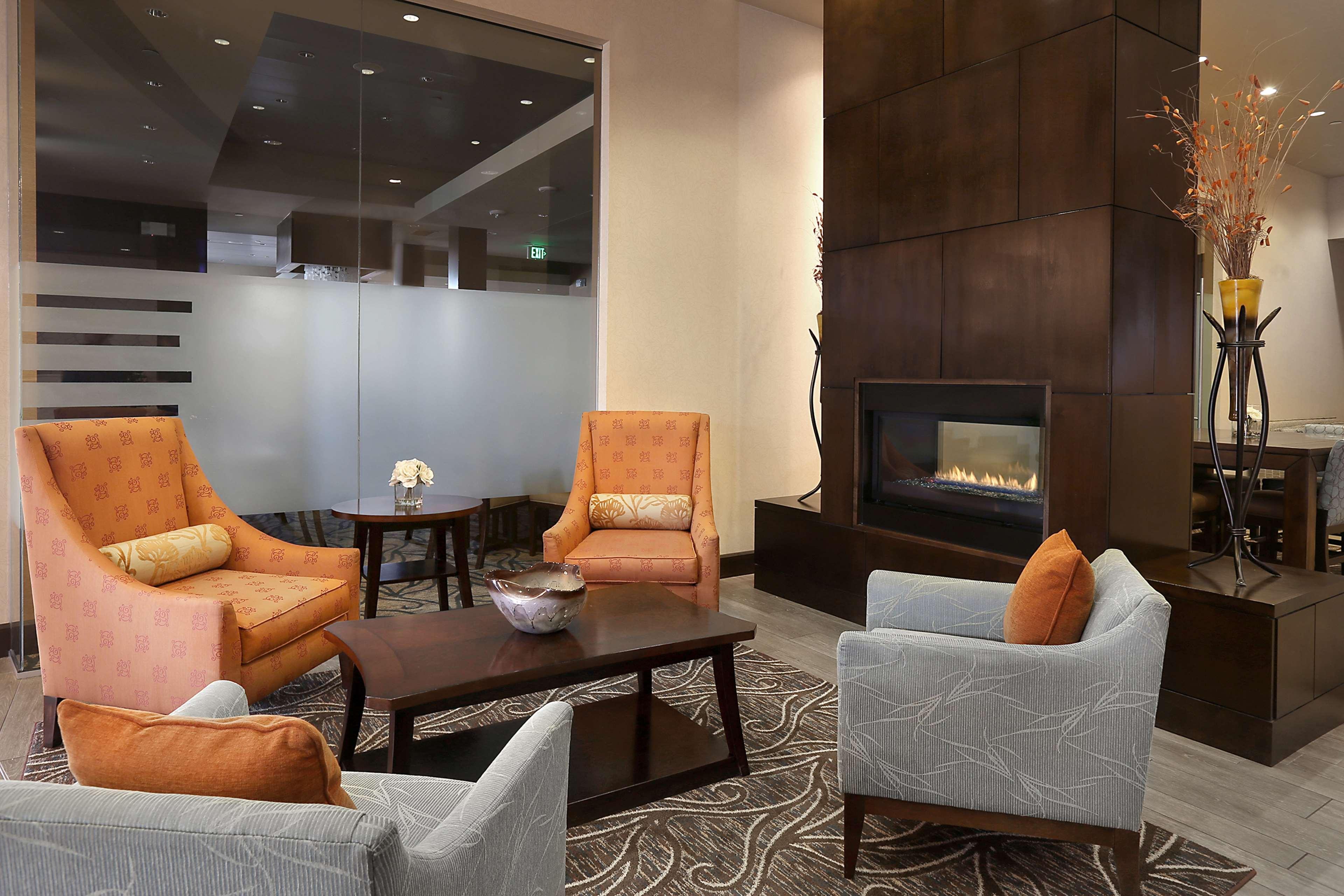 Hotel Doubletree By Hilton Denver - Thornton