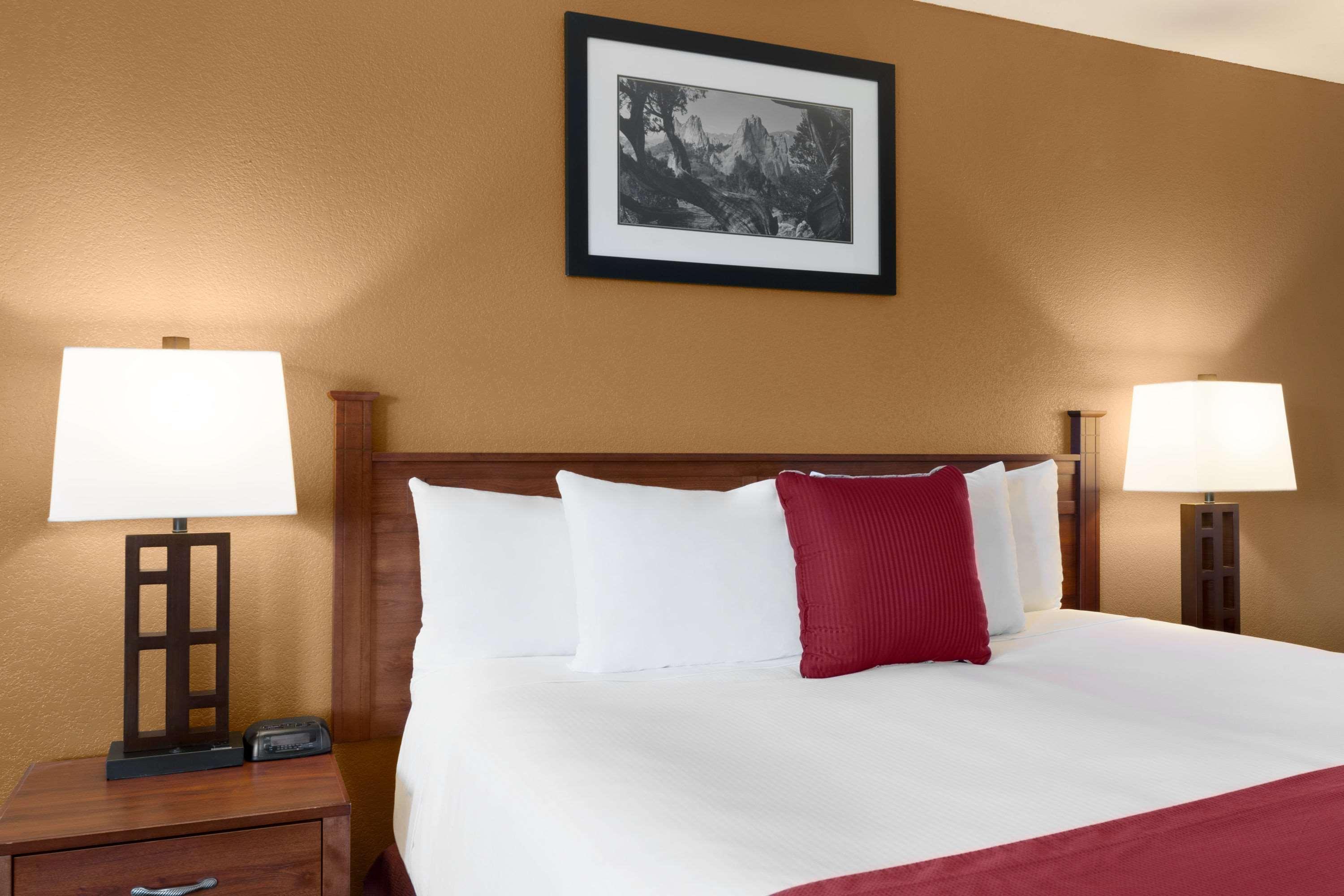 Baymont By Wyndham