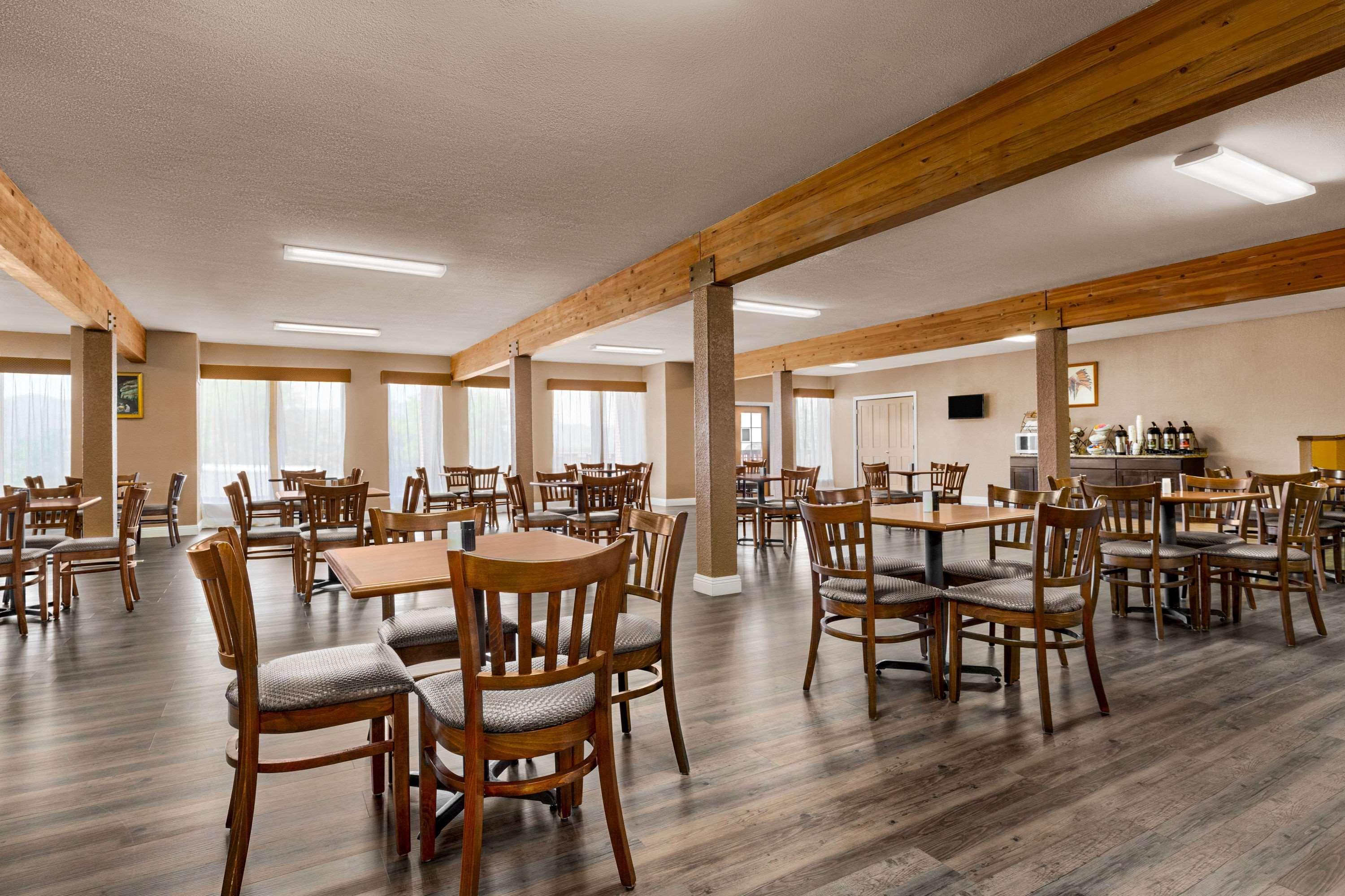 Baymont By Wyndham Hotel