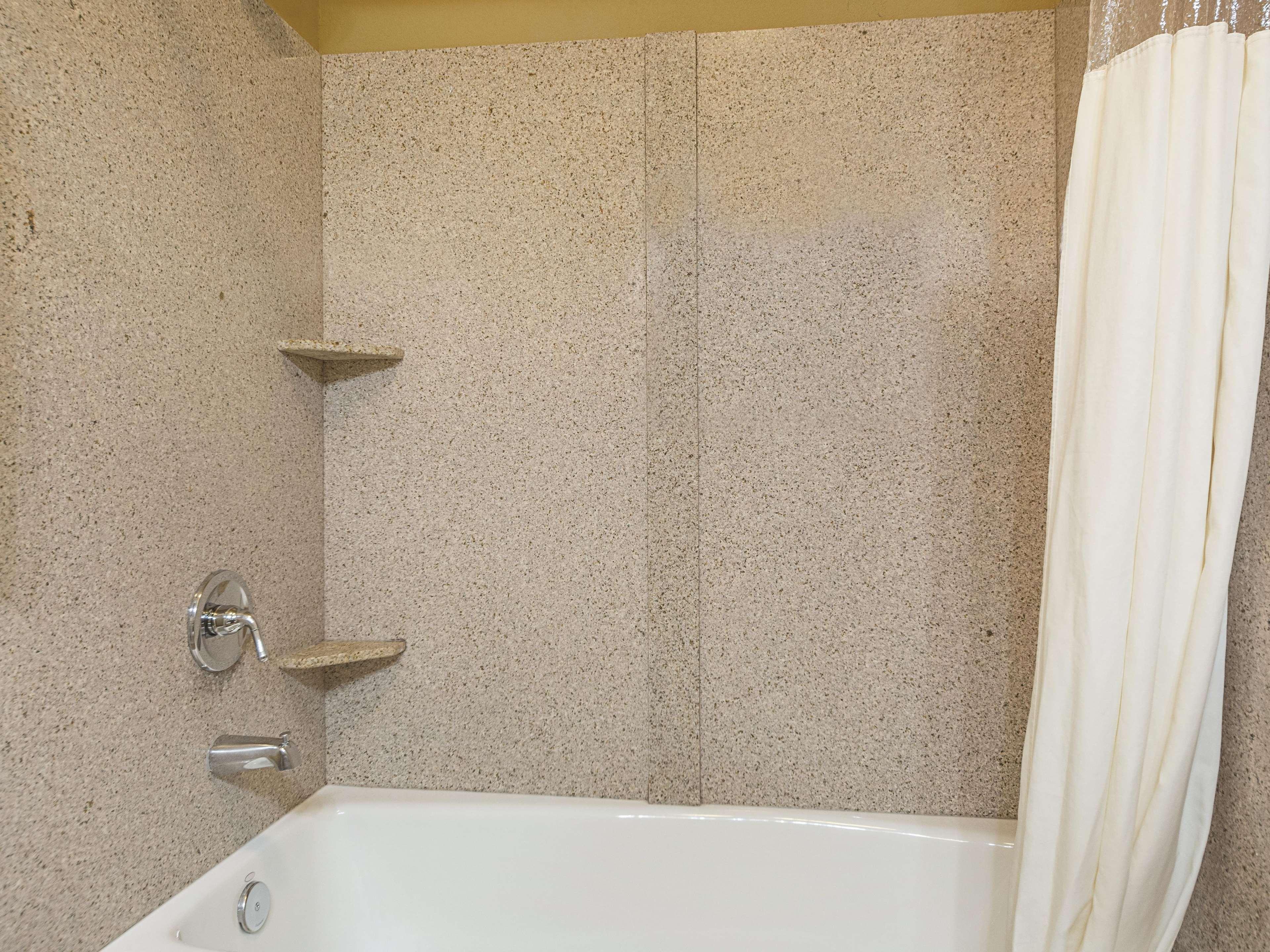 Hotel La Quinta By Wyndham 3*
