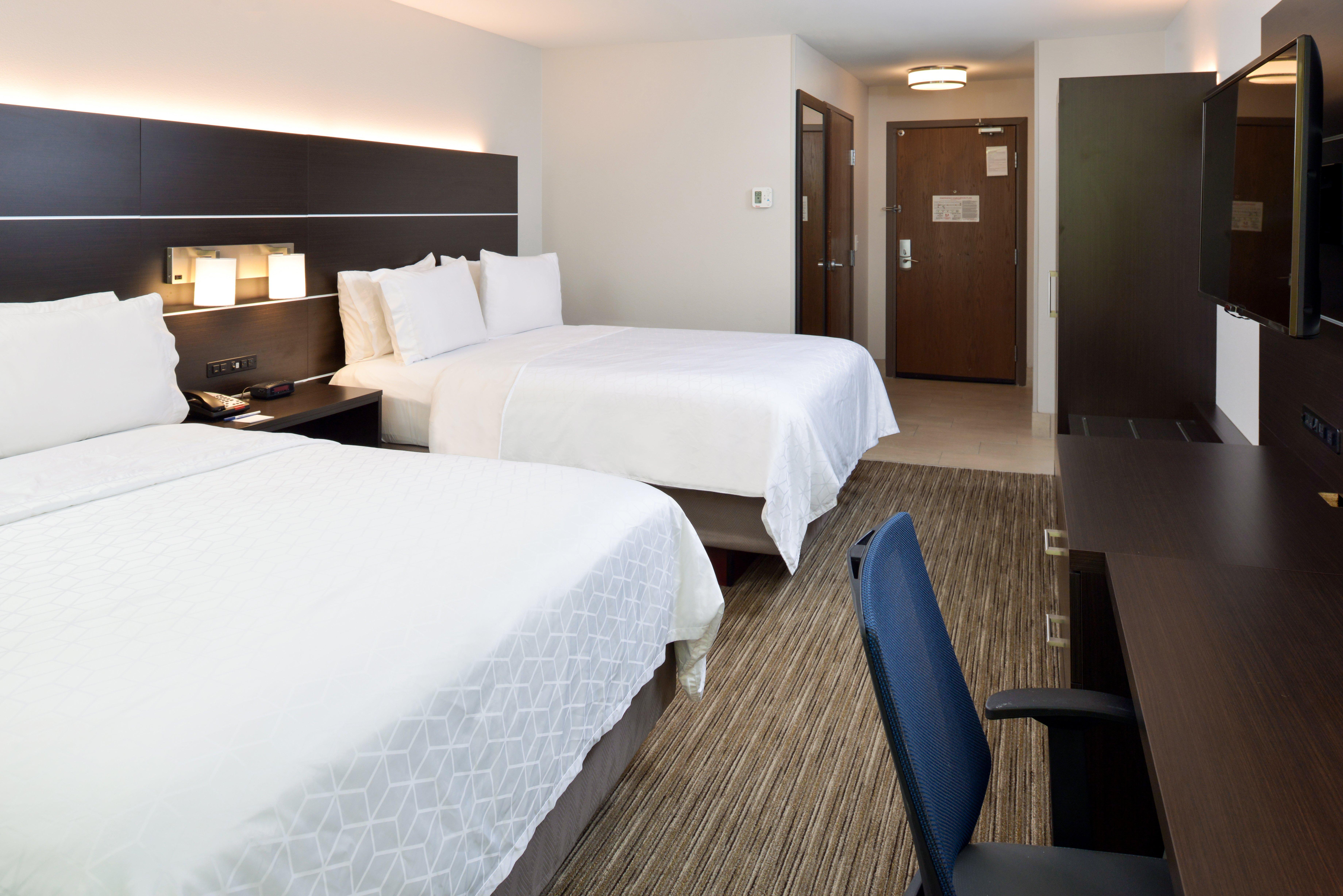 Holiday Express & By Ihg