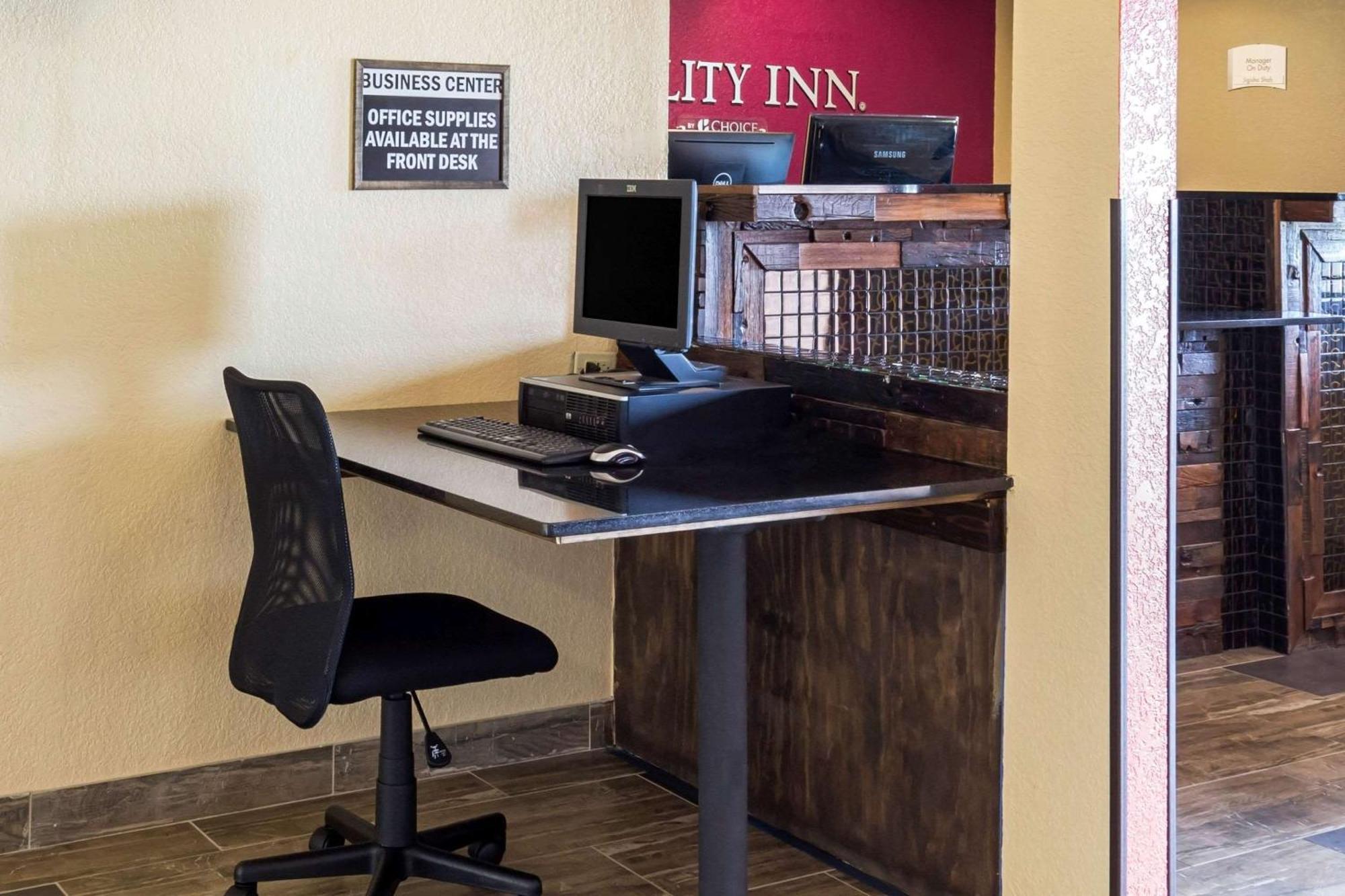 Quality Inn 2*