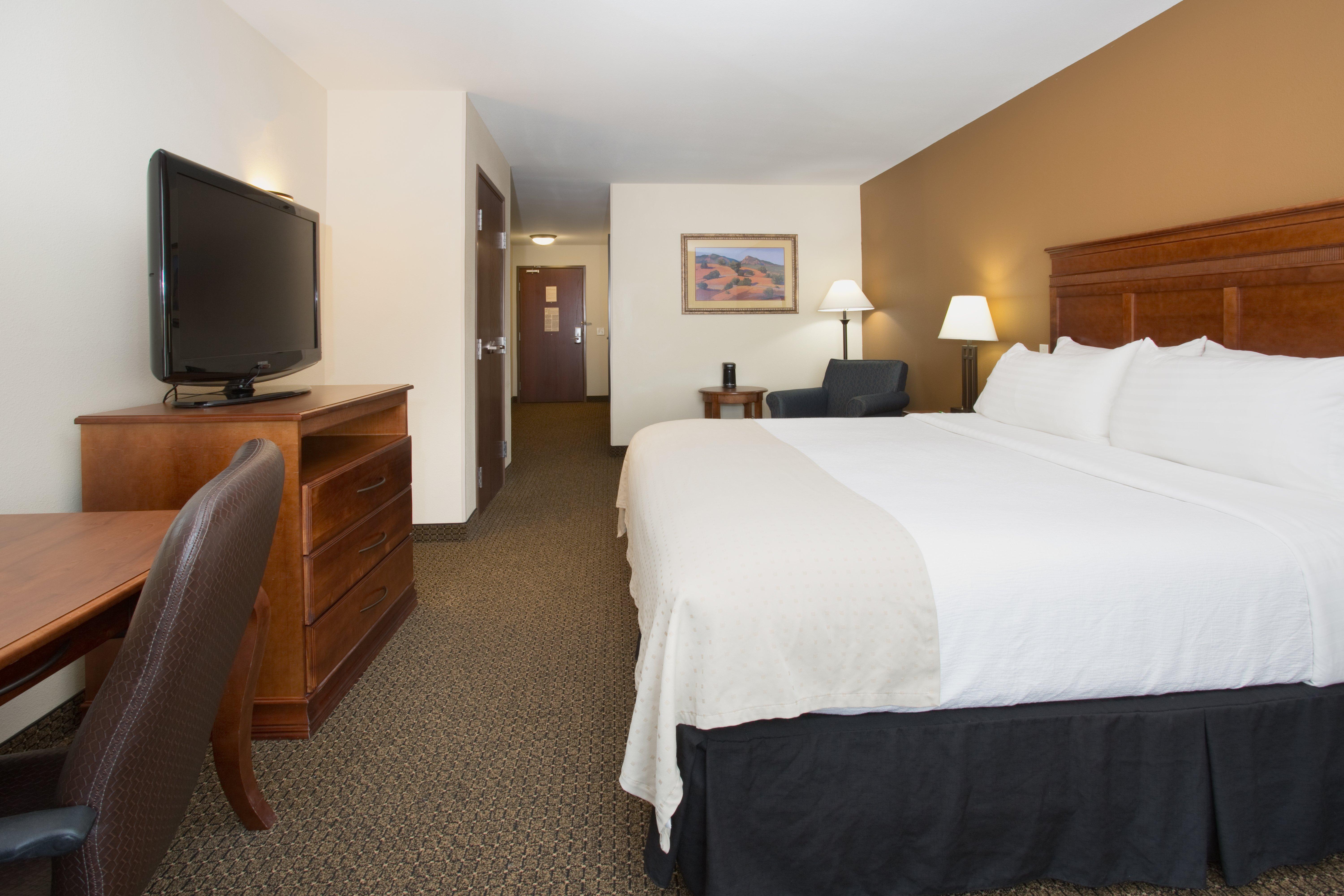 Express & By Ihg 3*