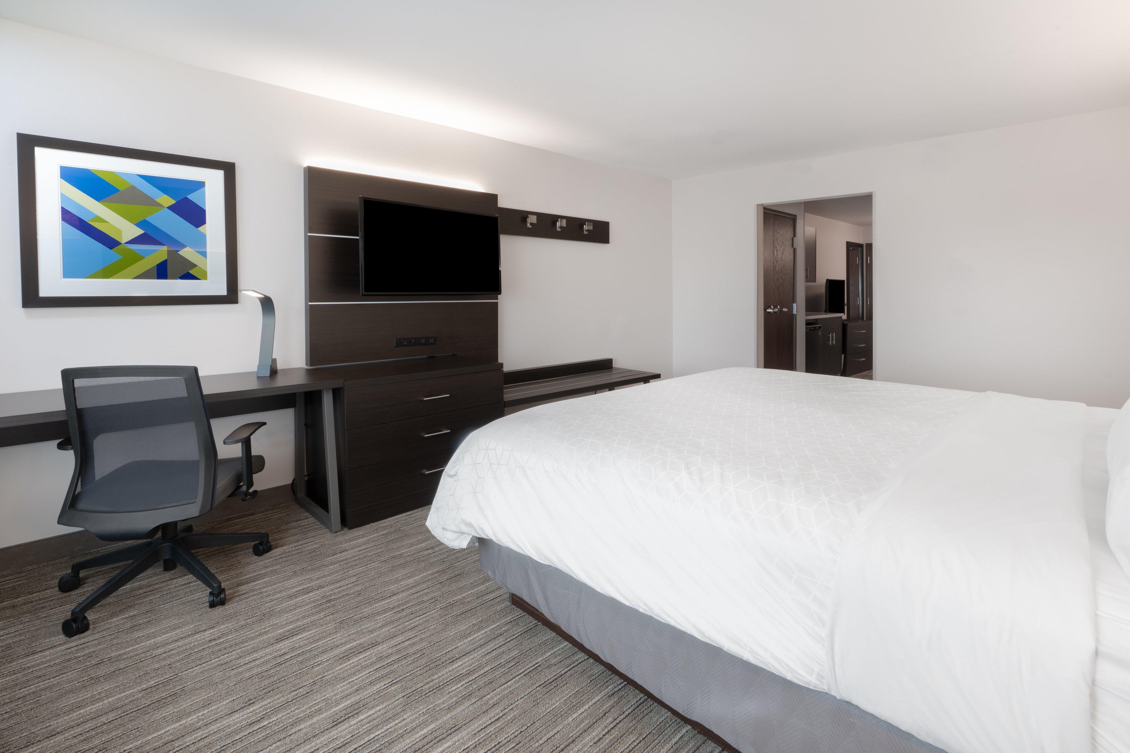Express & By Ihg Hotel