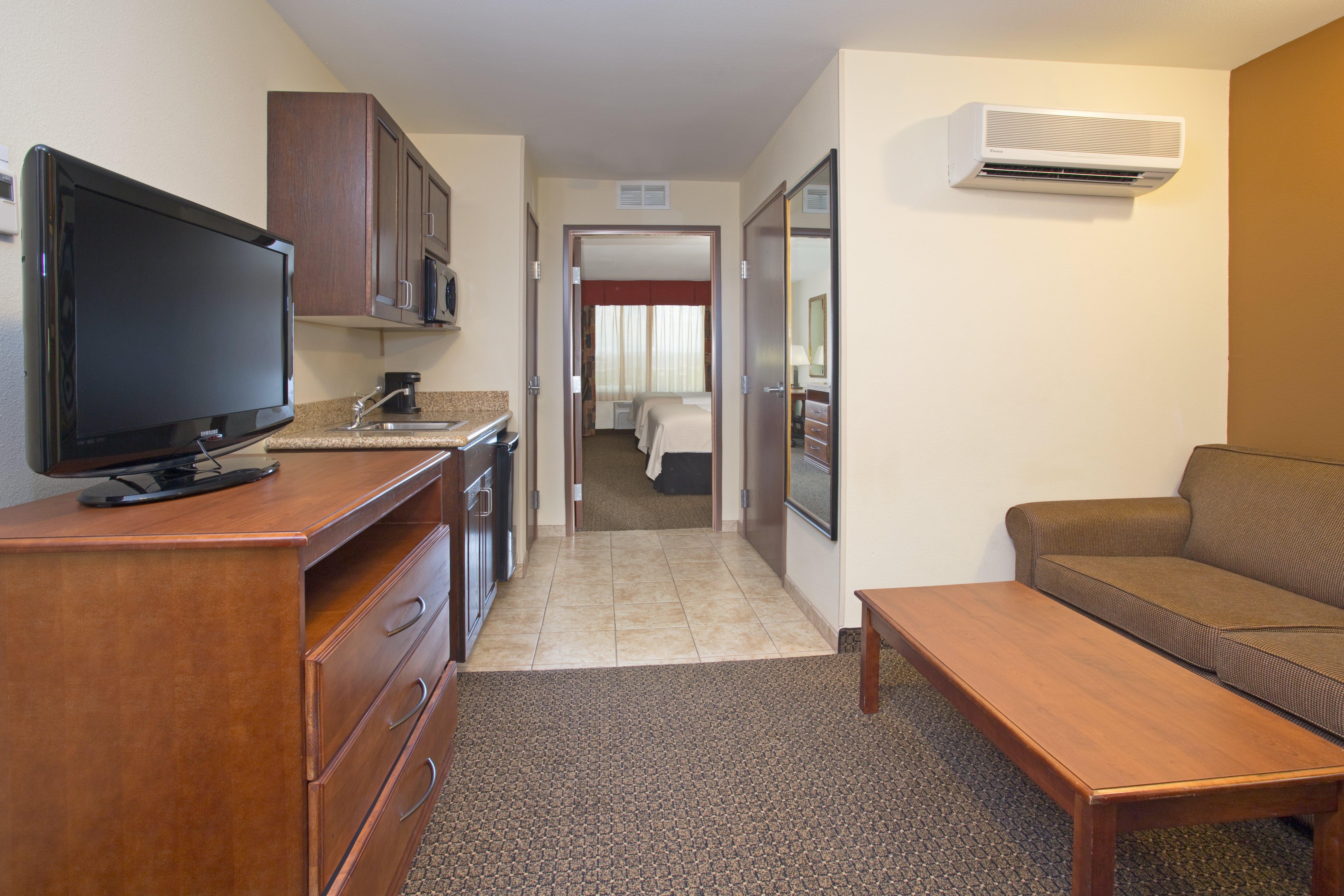 Hotel Express & By Ihg Trinidad