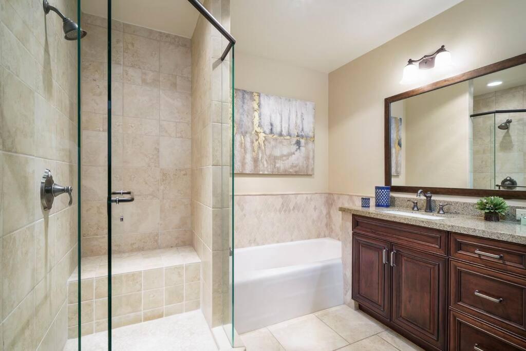 Apartment Crystal Peak 7 Paradise With Spectacular Views, Hot Tubs, And Gondola On-site! *
