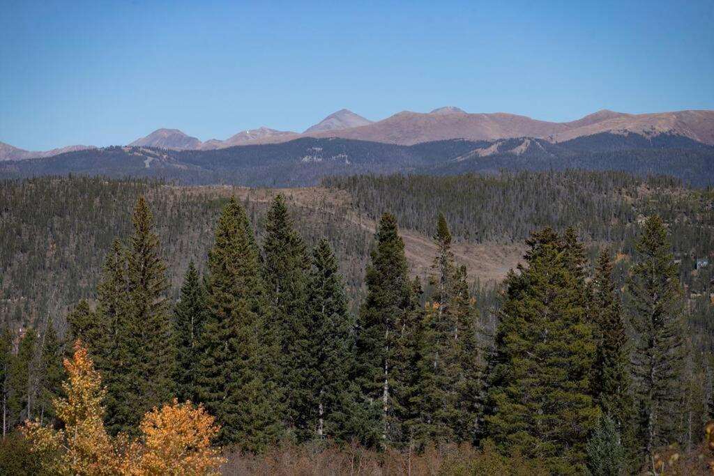 Crystal Peak 7 Paradise With Spectacular Views, Hot Tubs, And Gondola On-site! * Breckenridge