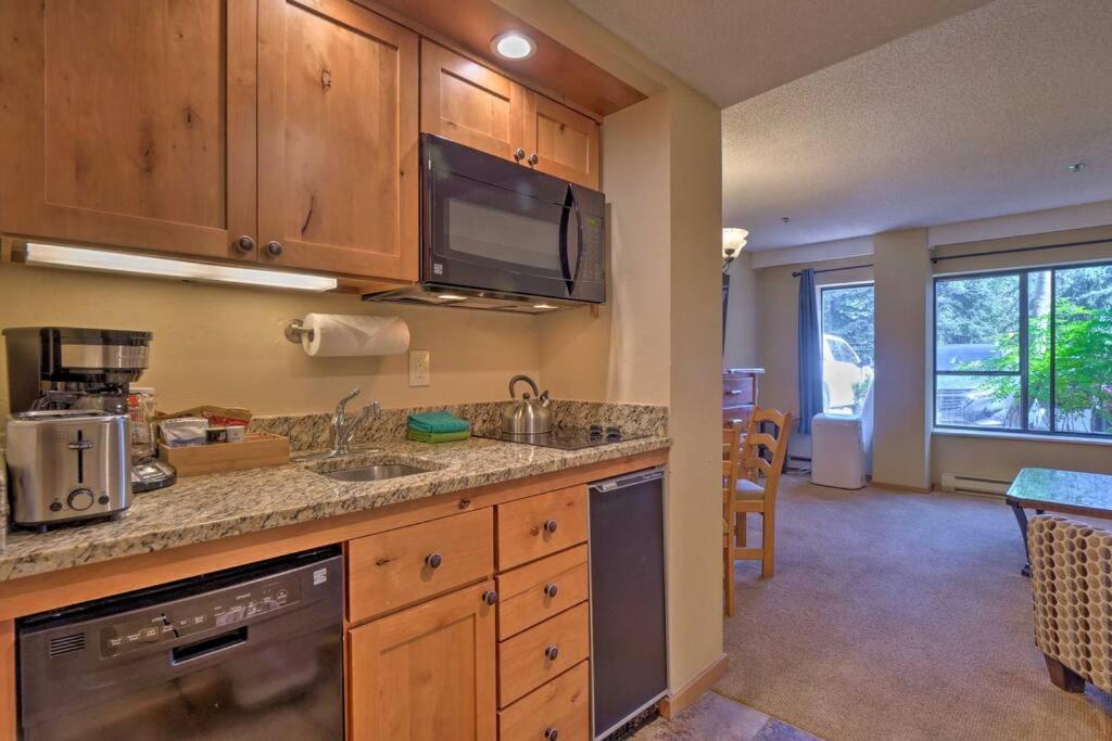 Beaver Run Apartment *