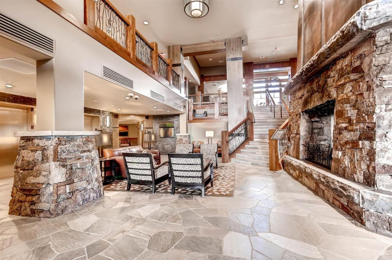 One Hill Luxury Residence: Ski-in/ski-out With On-site Bowling Apartment *