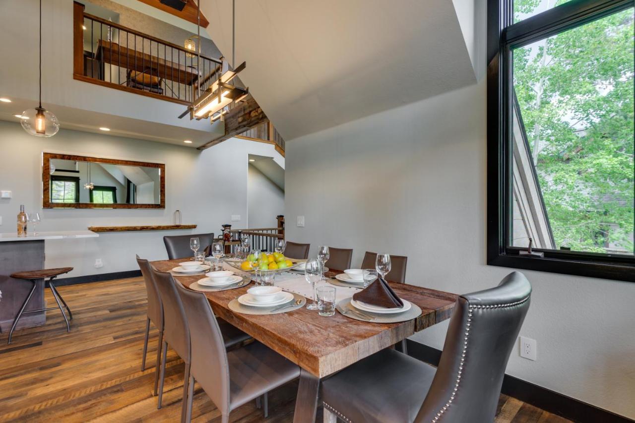 Holiday home Walk To The Slopes! Completely Remodeled With 5-star Finishes And Private Hot Tub! Breckenridge
