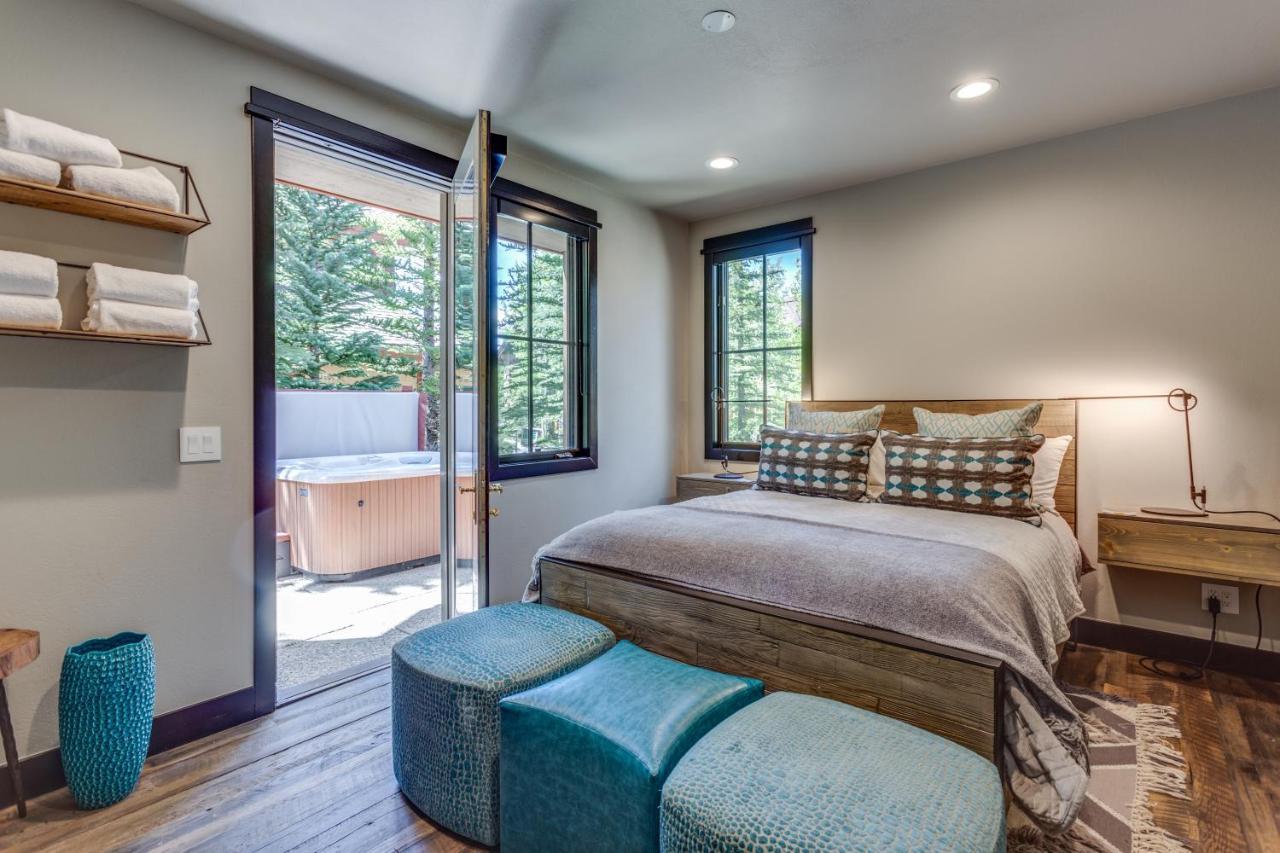Holiday home Walk To The Slopes! Completely Remodeled With 5-star Finishes And Private Hot Tub! Breckenridge