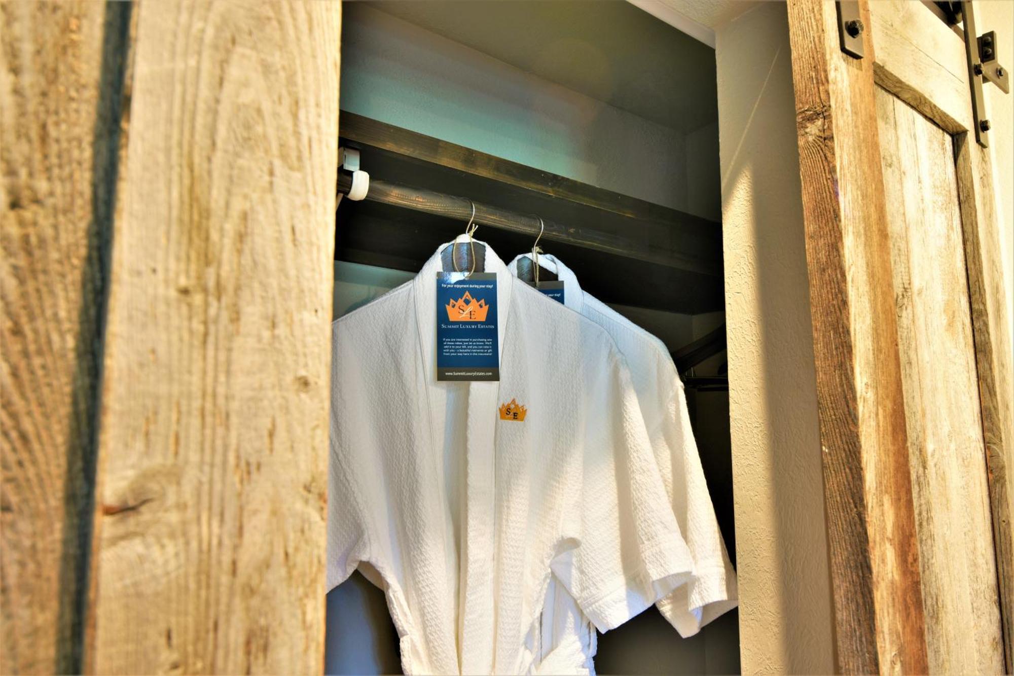 Holiday home Walk To The Slopes! Completely Remodeled With 5-star Finishes And Private Hot Tub! Breckenridge