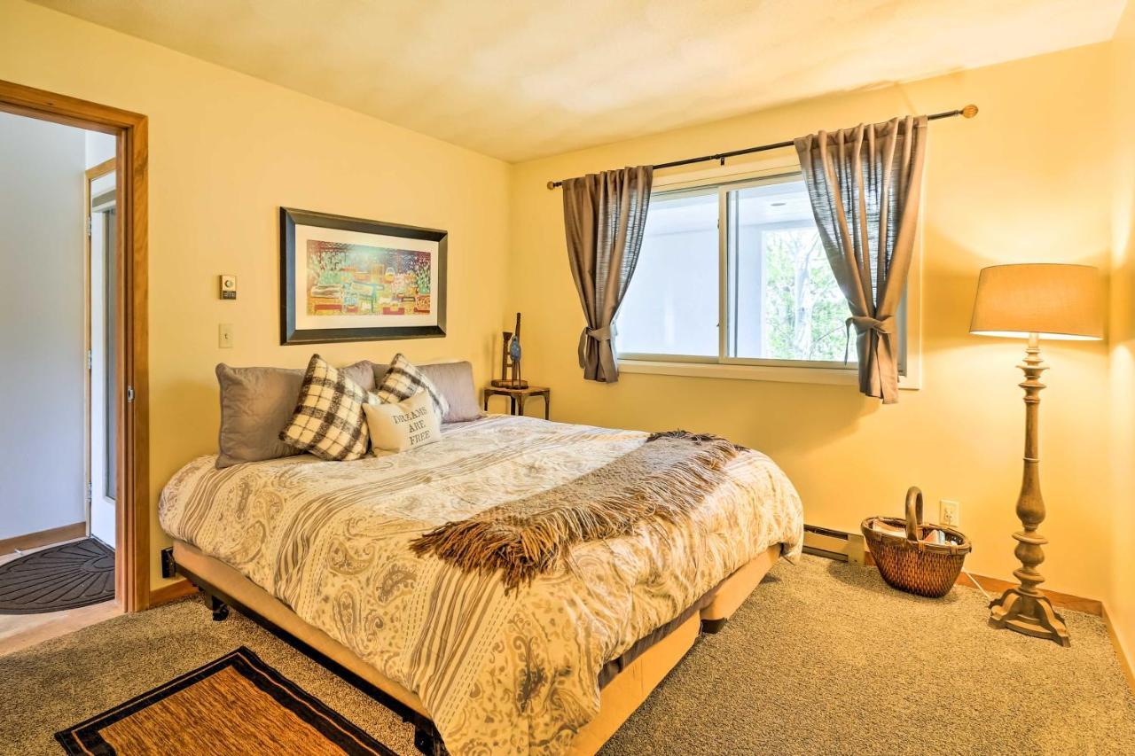 Apartment Lakefront Gem With Balcony 6 Mi To Keystone *
