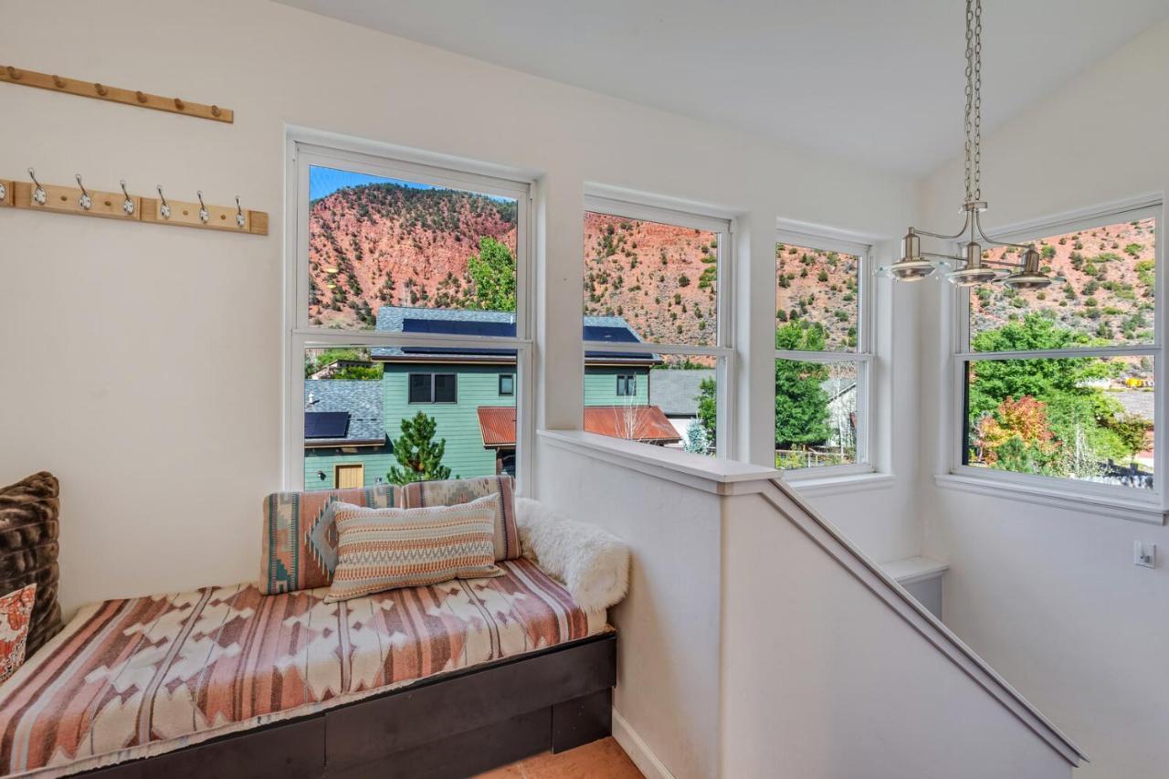 Cozy With Sauna In * Glenwood Springs