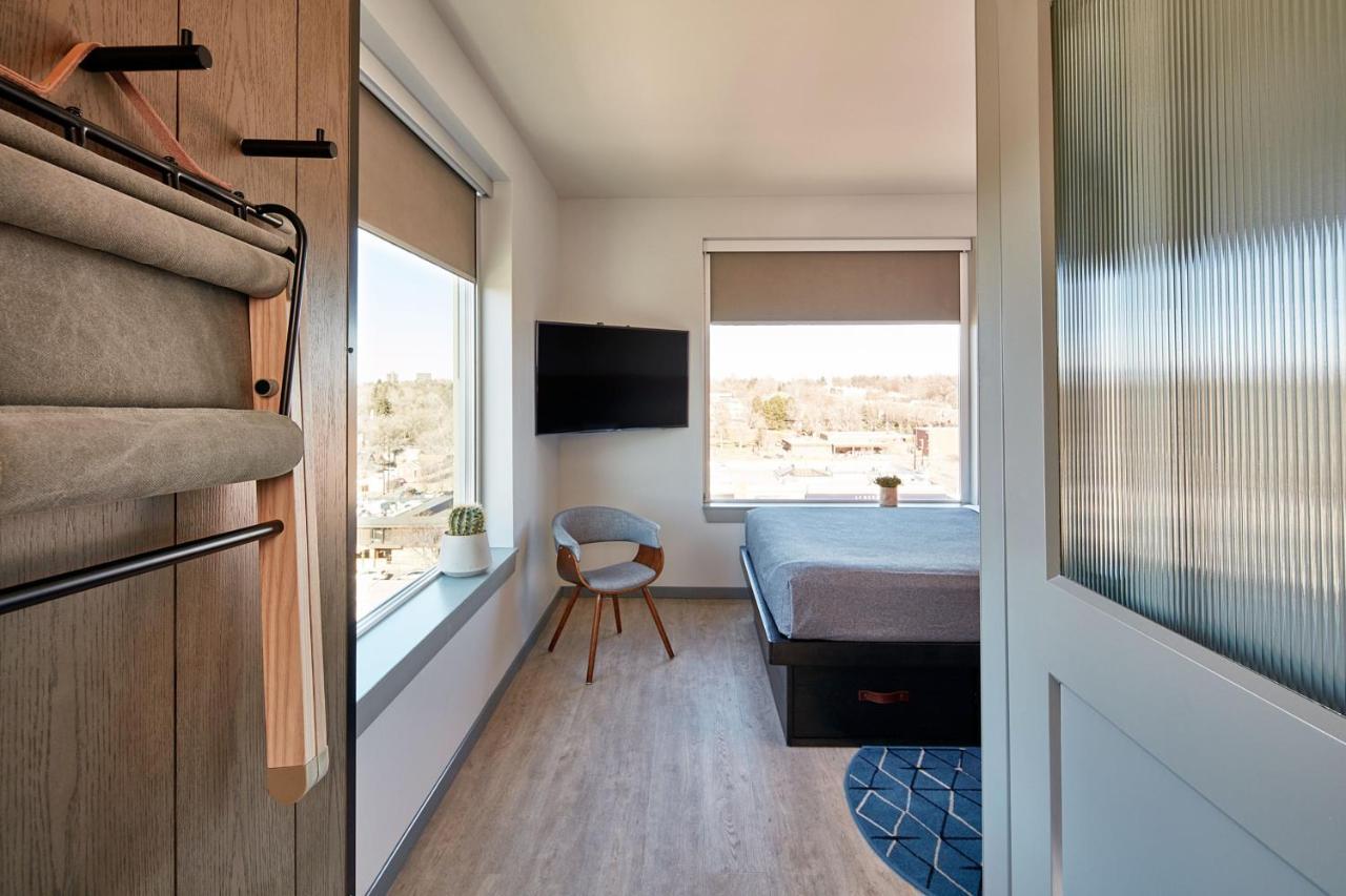 Moxy Cherry Creek Hotel 3*