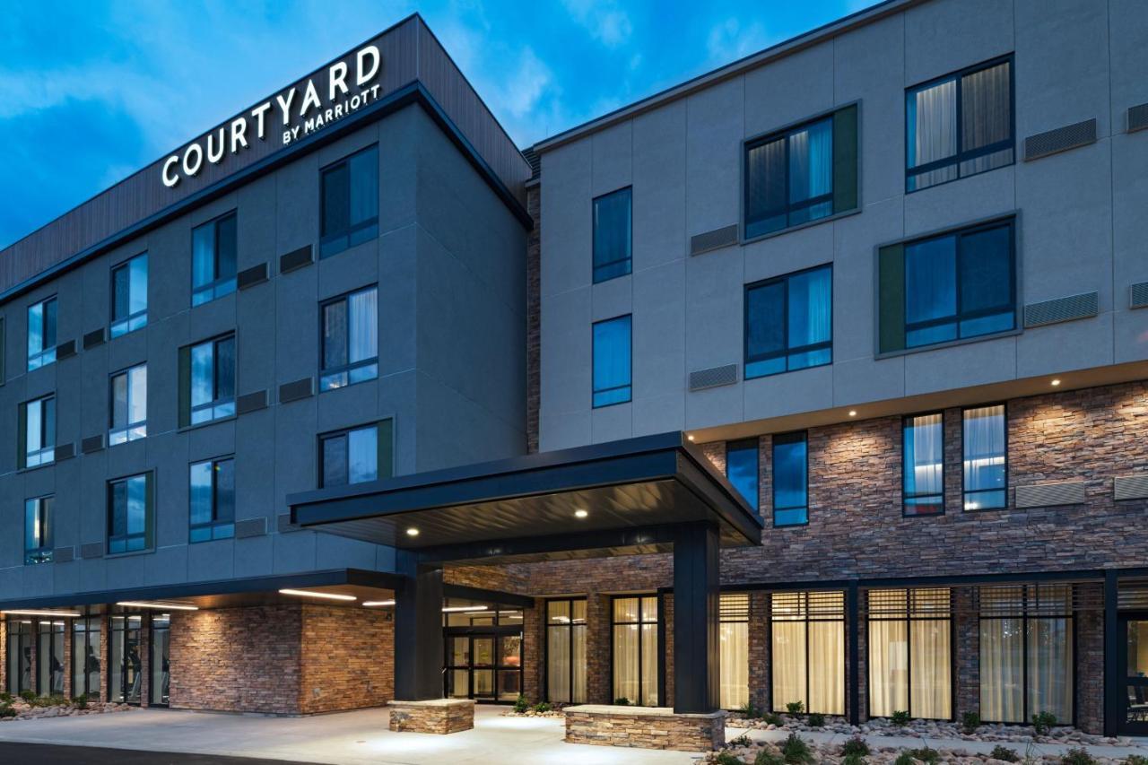 Courtyard By Marriott North, Air Force Academy Hotel