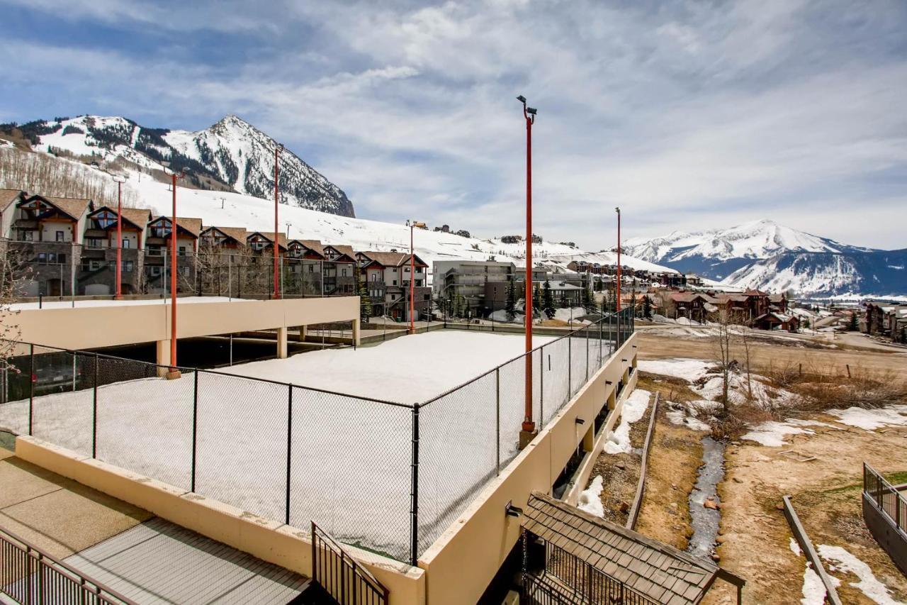 2br 2ba With Spectacular Mountain Views
