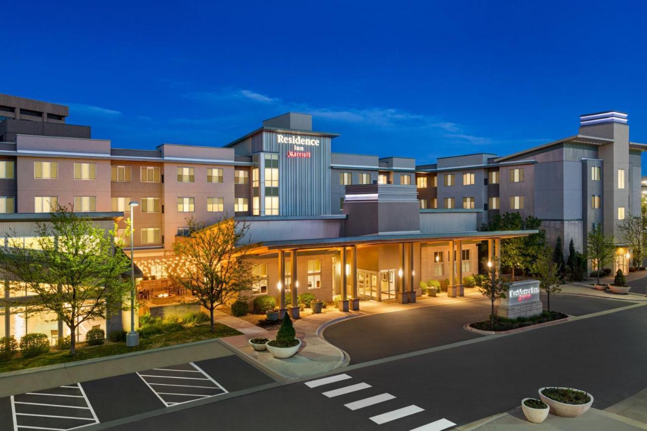 Hotel Cherry Creek 3*
