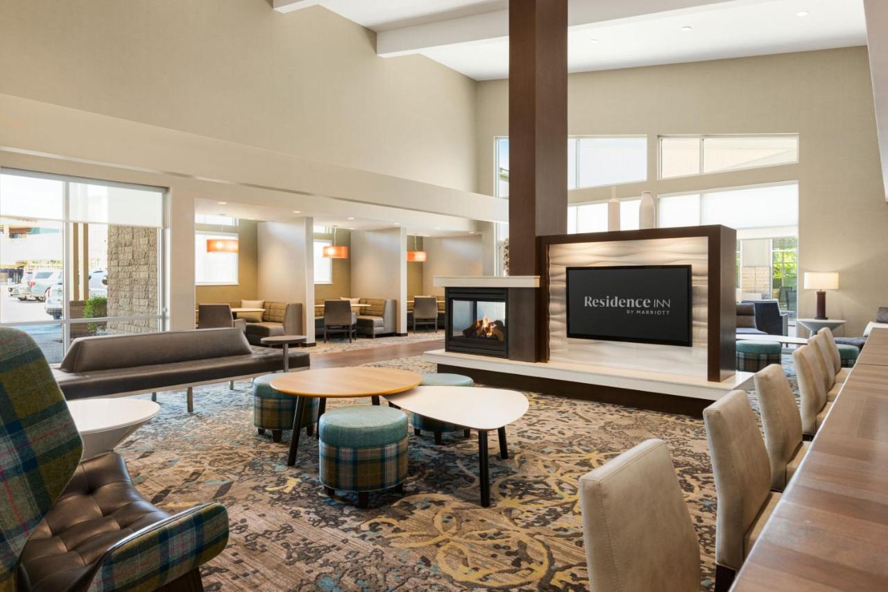 Cherry Creek Hotel 3*