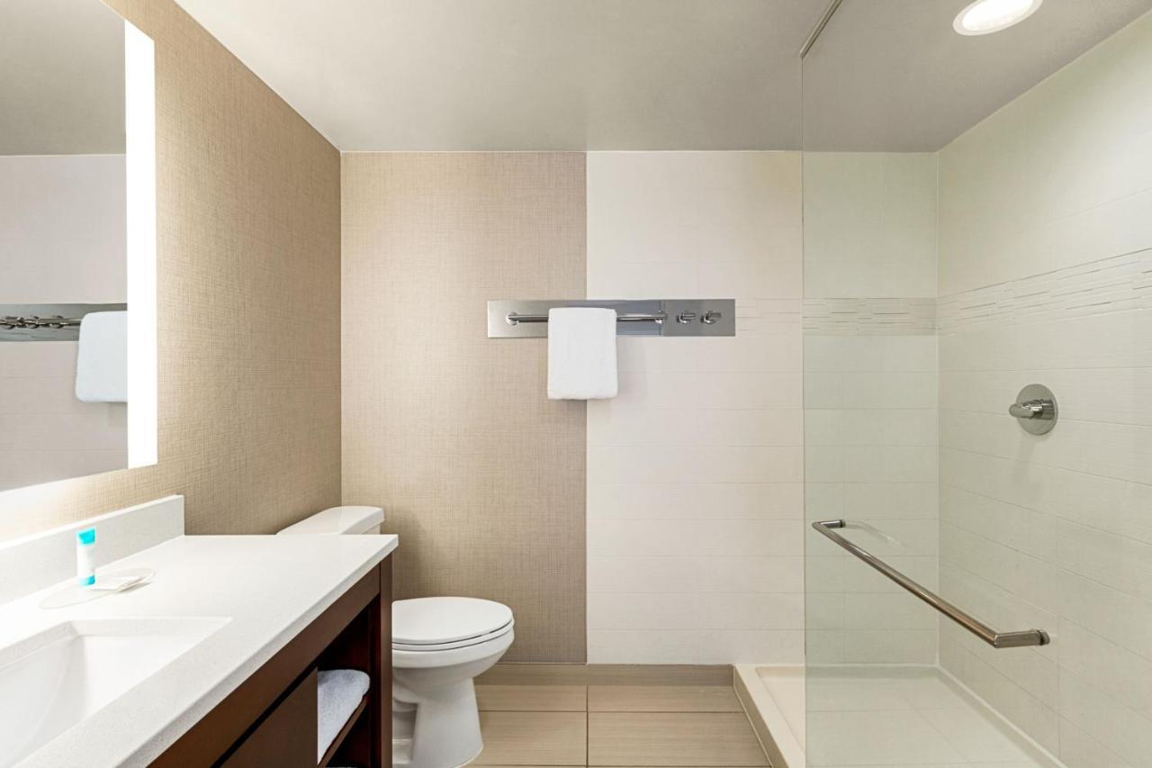 Hotel Cherry Creek 3*