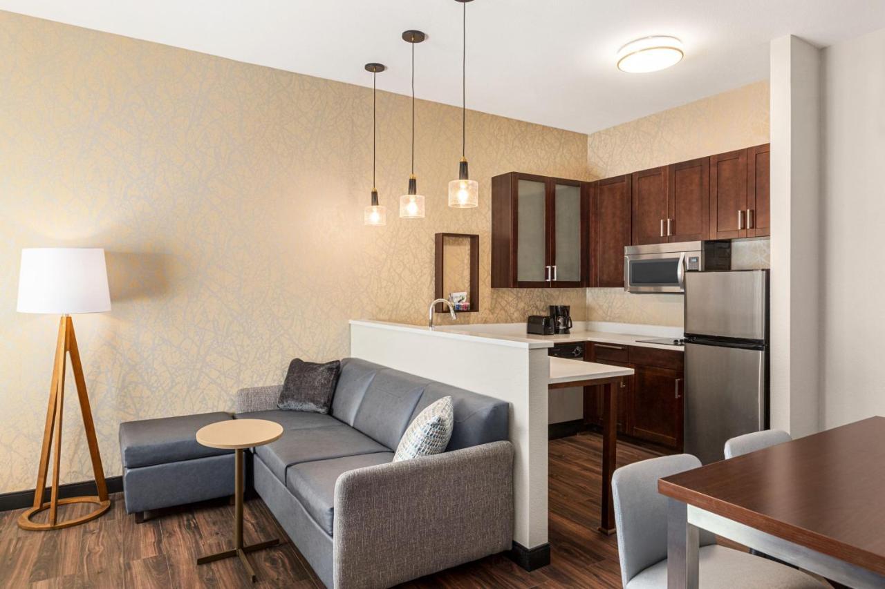 Cherry Creek 3*