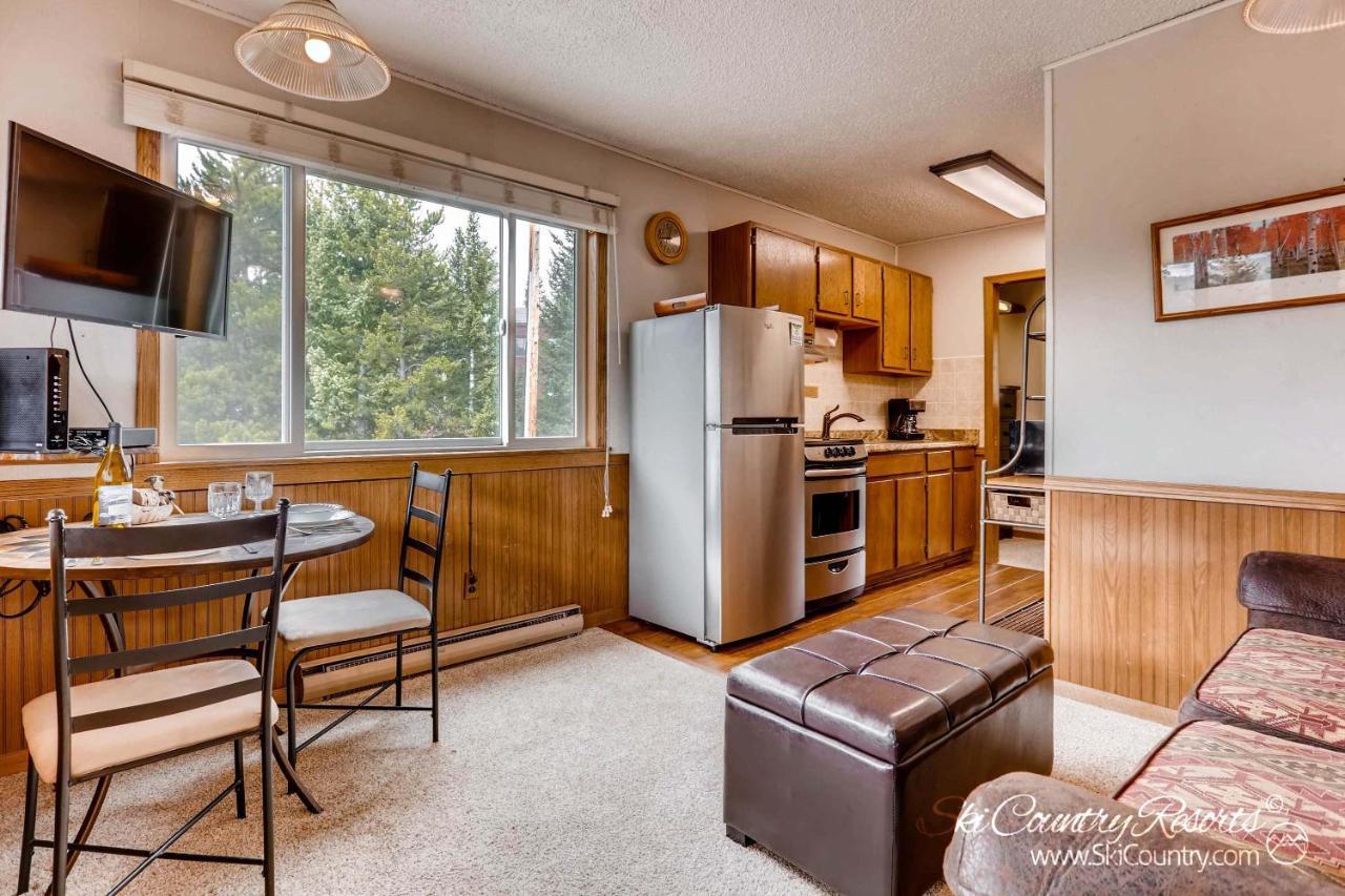 Apartment Cozy Floor Unit With Lots Of Windows Affordable & Steps From Main Street Pm8d *