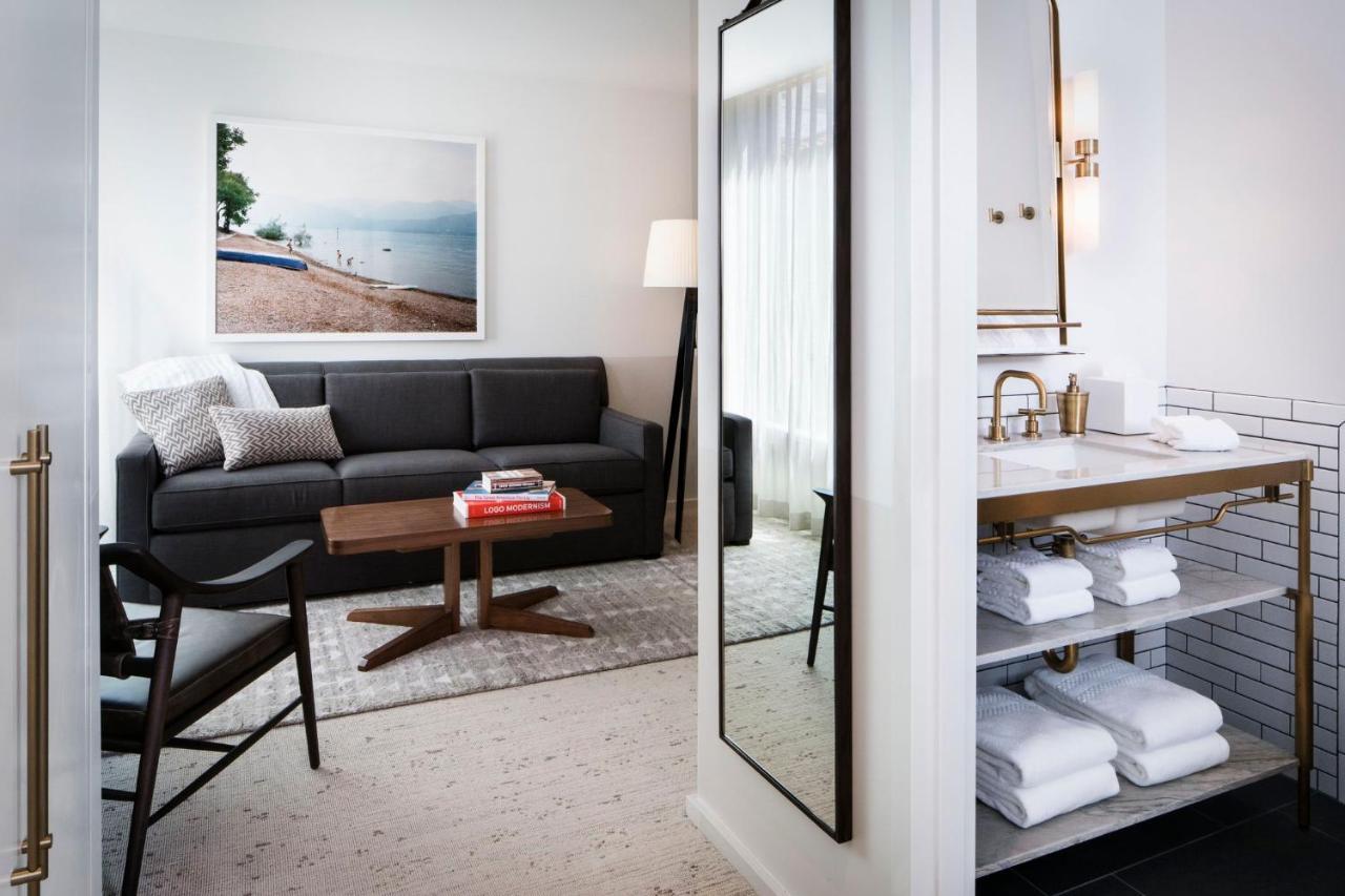 Halcyon - A In Cherry Creek 4*