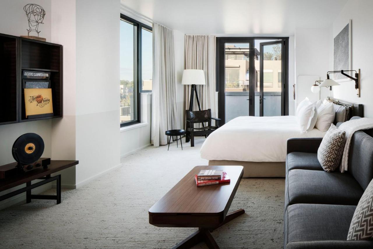 Halcyon - A In Cherry Creek Denver