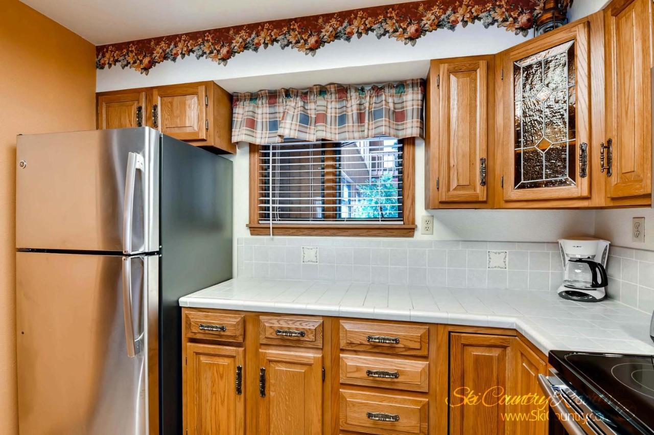 Budget-friendly, Rustic In The Heart Of Downtown - Walk Everywhere, Recent Upgrades! At105 *