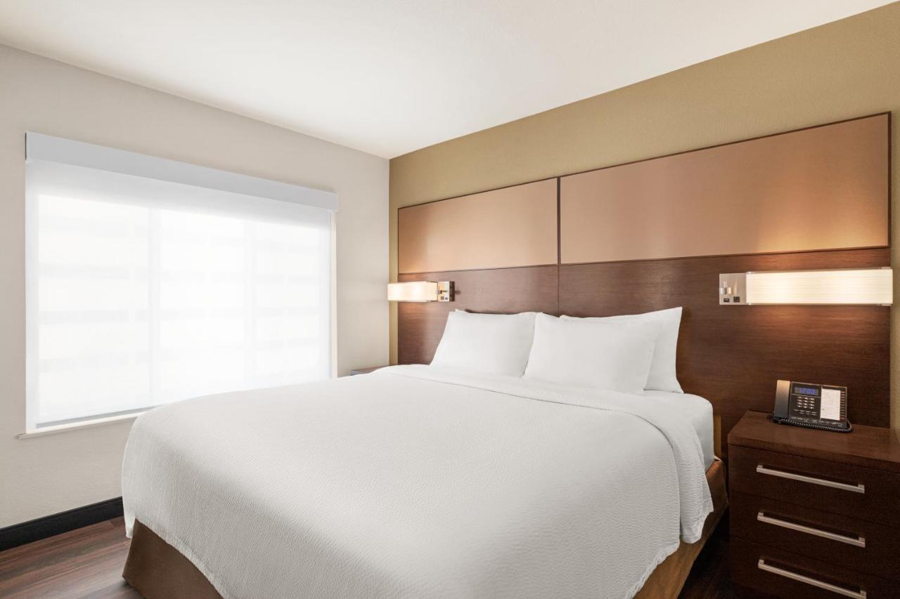 Cherry Creek Hotel 3*