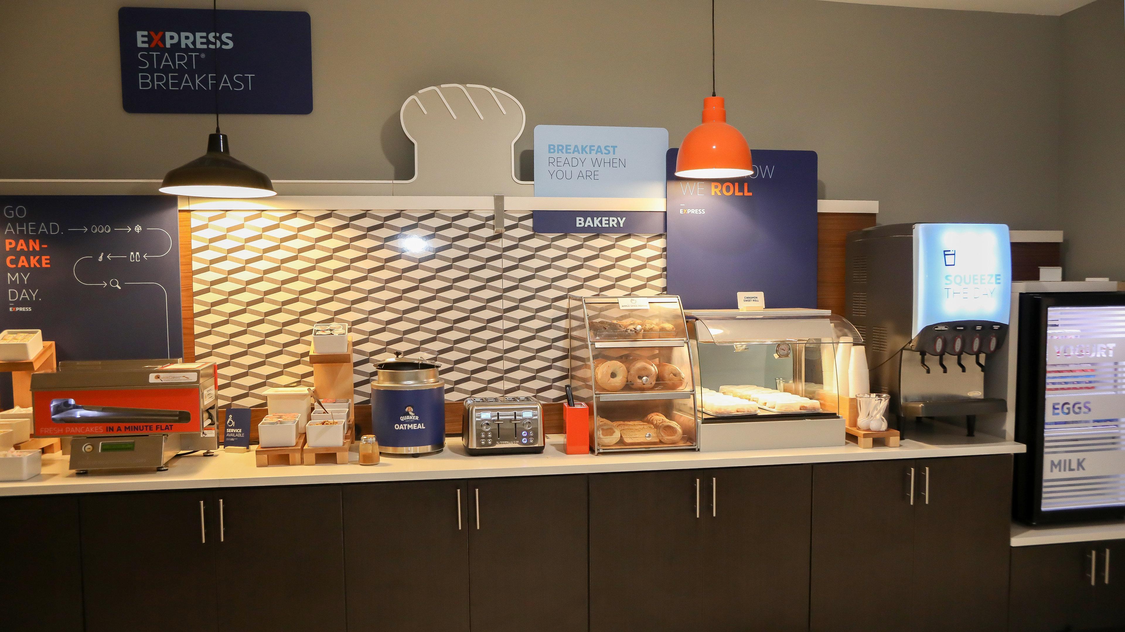 Holiday Express & North By Ihg Hotel 2*