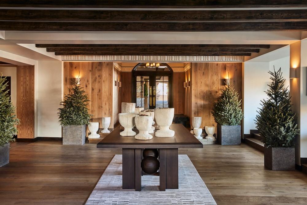 Madeline And Residences, Collection Hotel