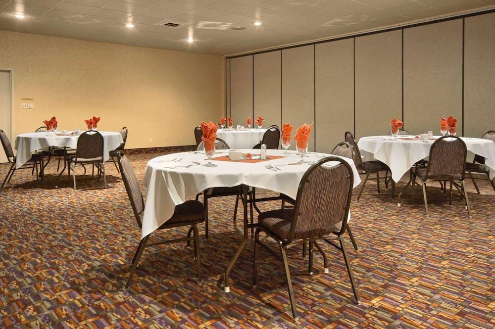 Hotel Greenwood 3*