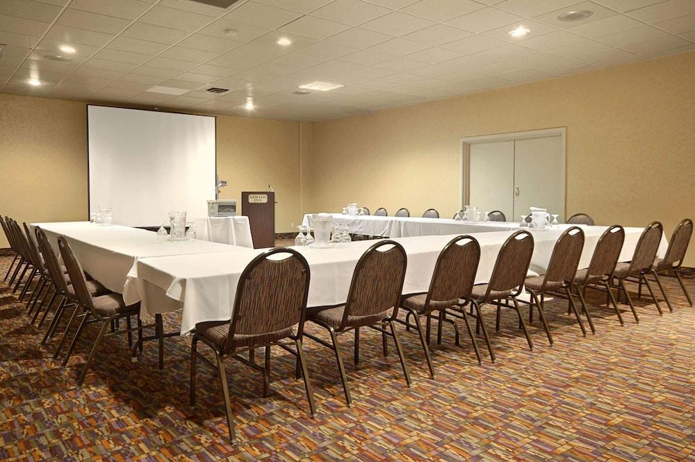 Greenwood Hotel 3*