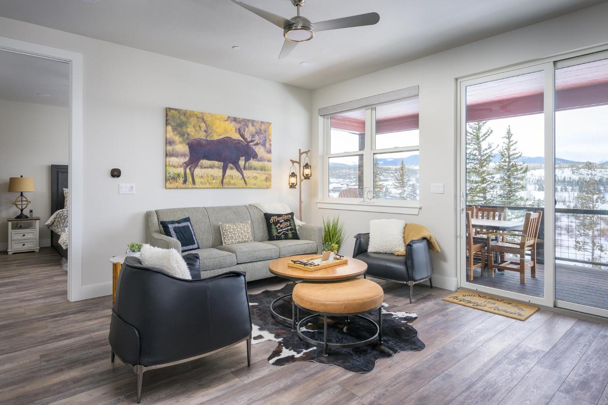 New Luxury River Run 129 / Great Views / Hot Tub / Price - $500 Free Activities Daily Fraser